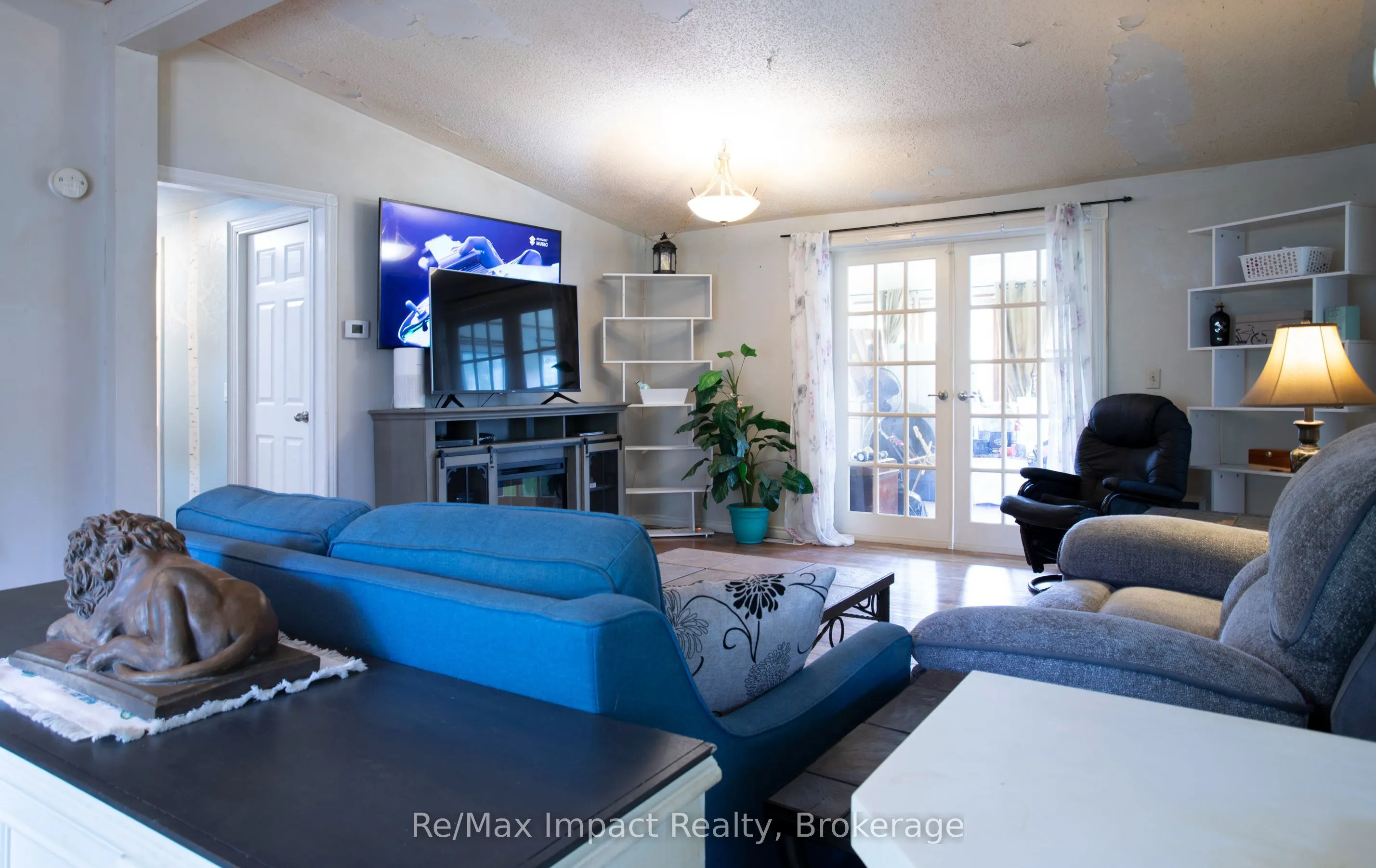 1004 Broomfield Road