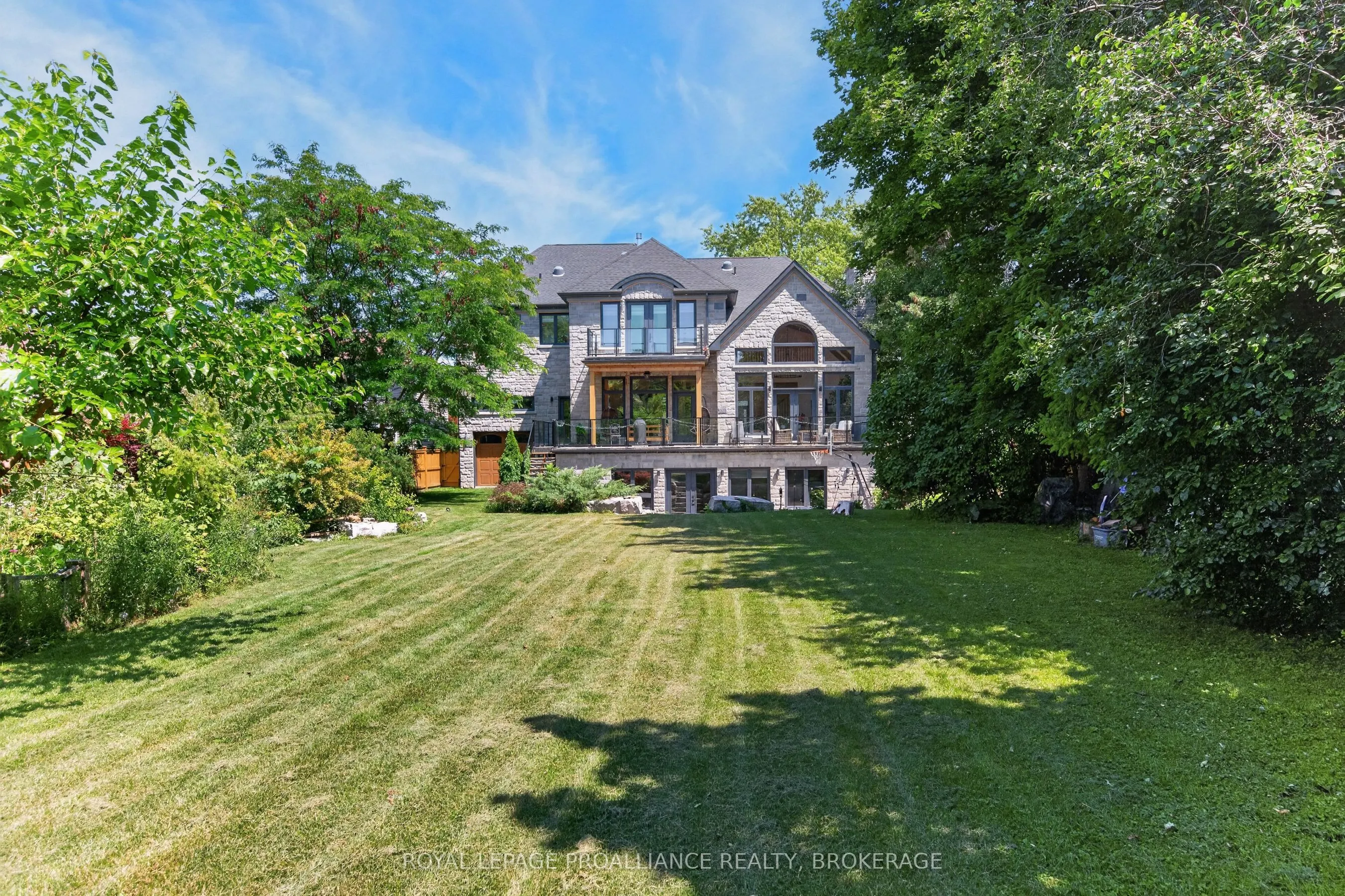 86 Macdonnell Street