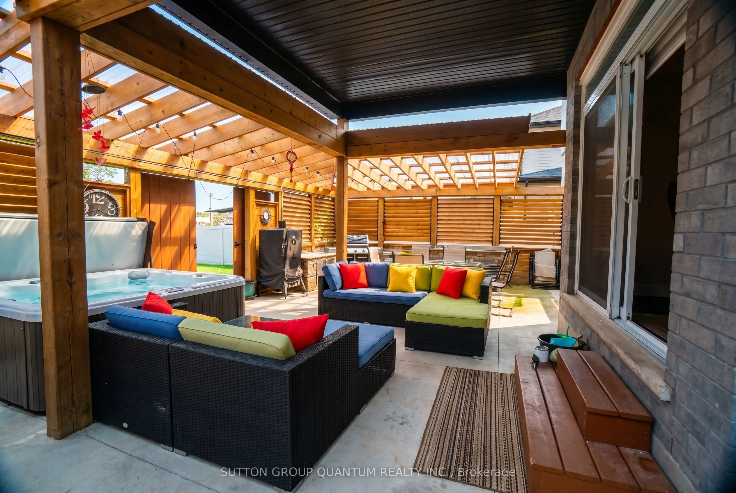 104 Thames Springs Crescent