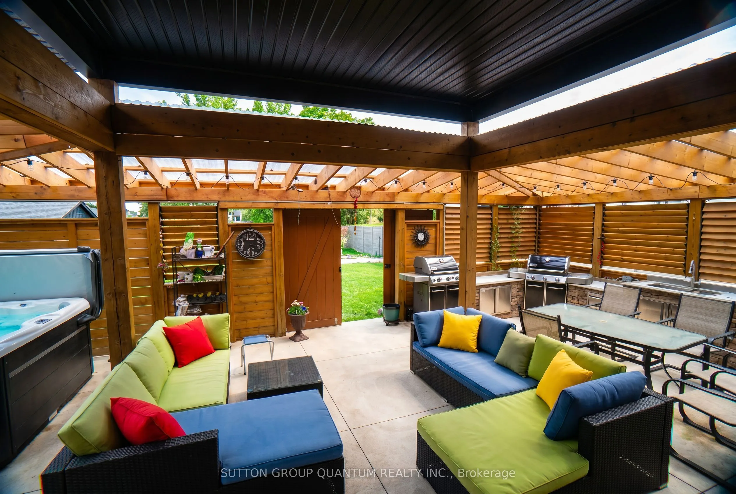 104 Thames Springs Crescent