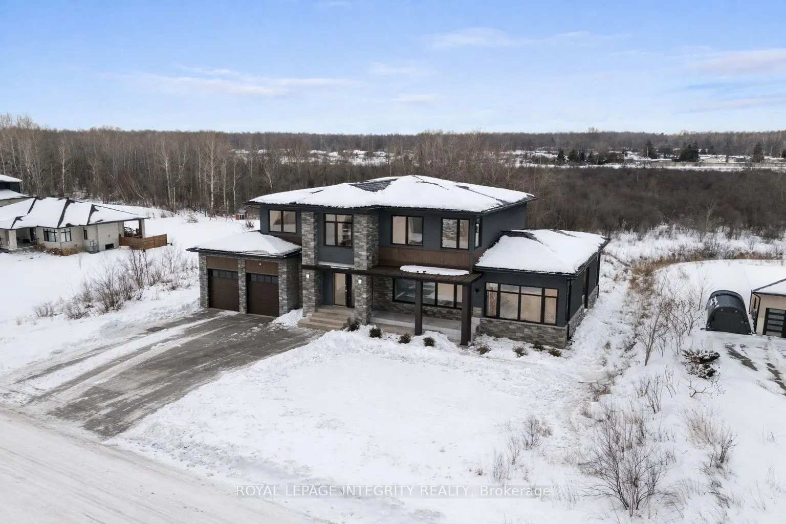 671 Ballycastle Crescent