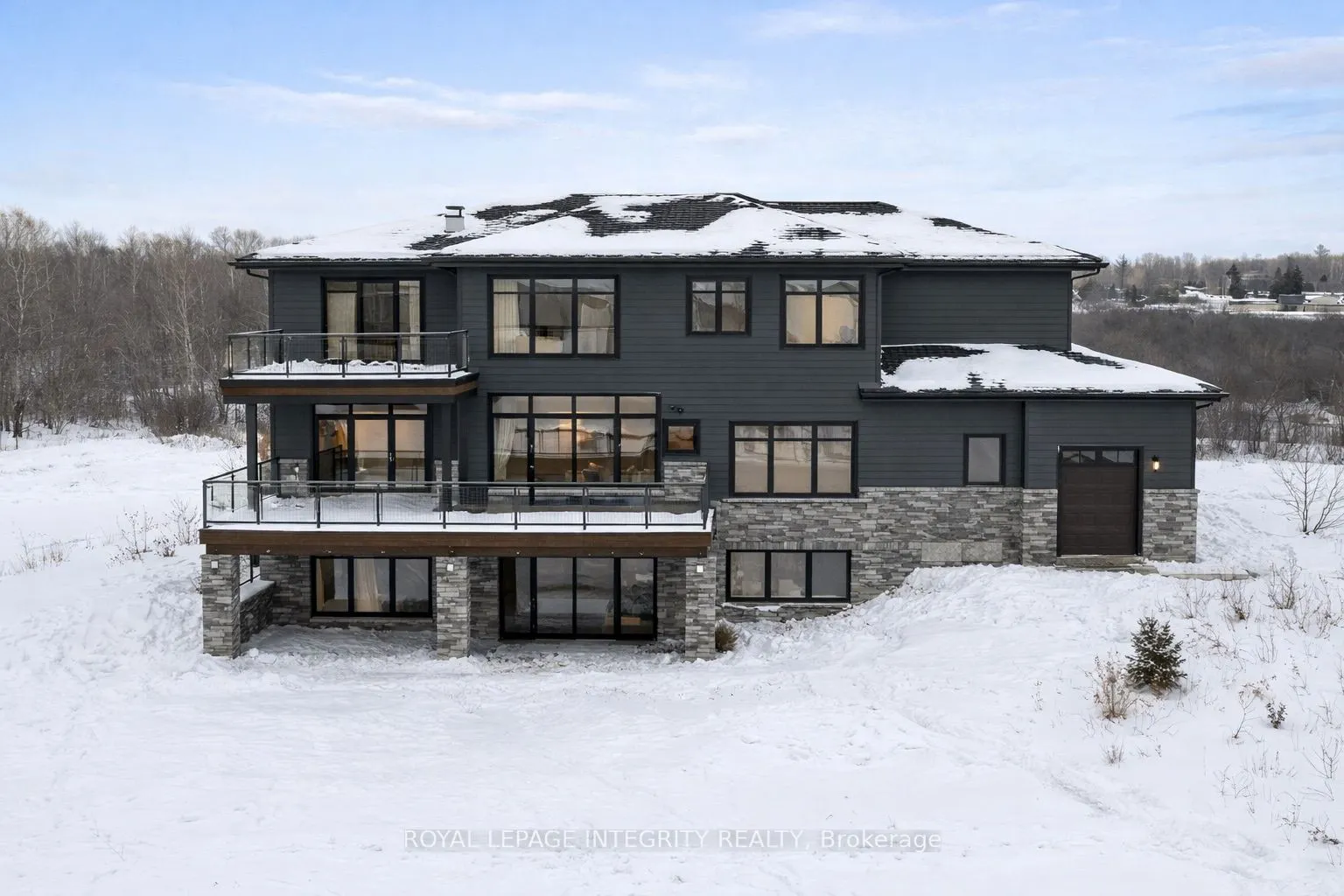 671 Ballycastle Crescent