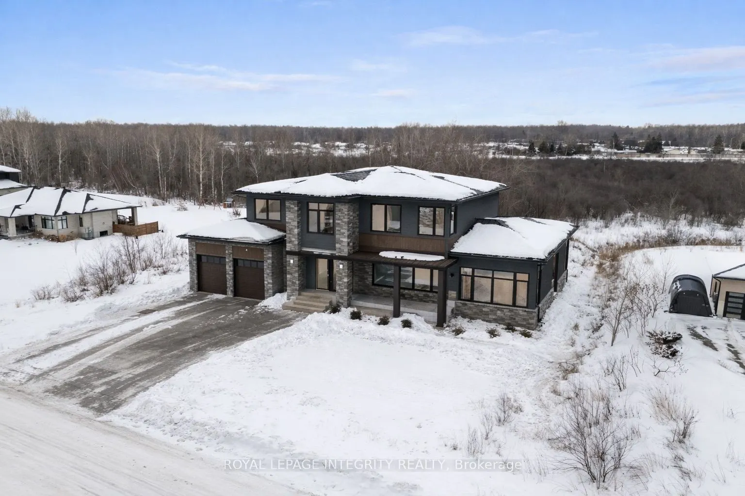 671 Ballycastle Crescent