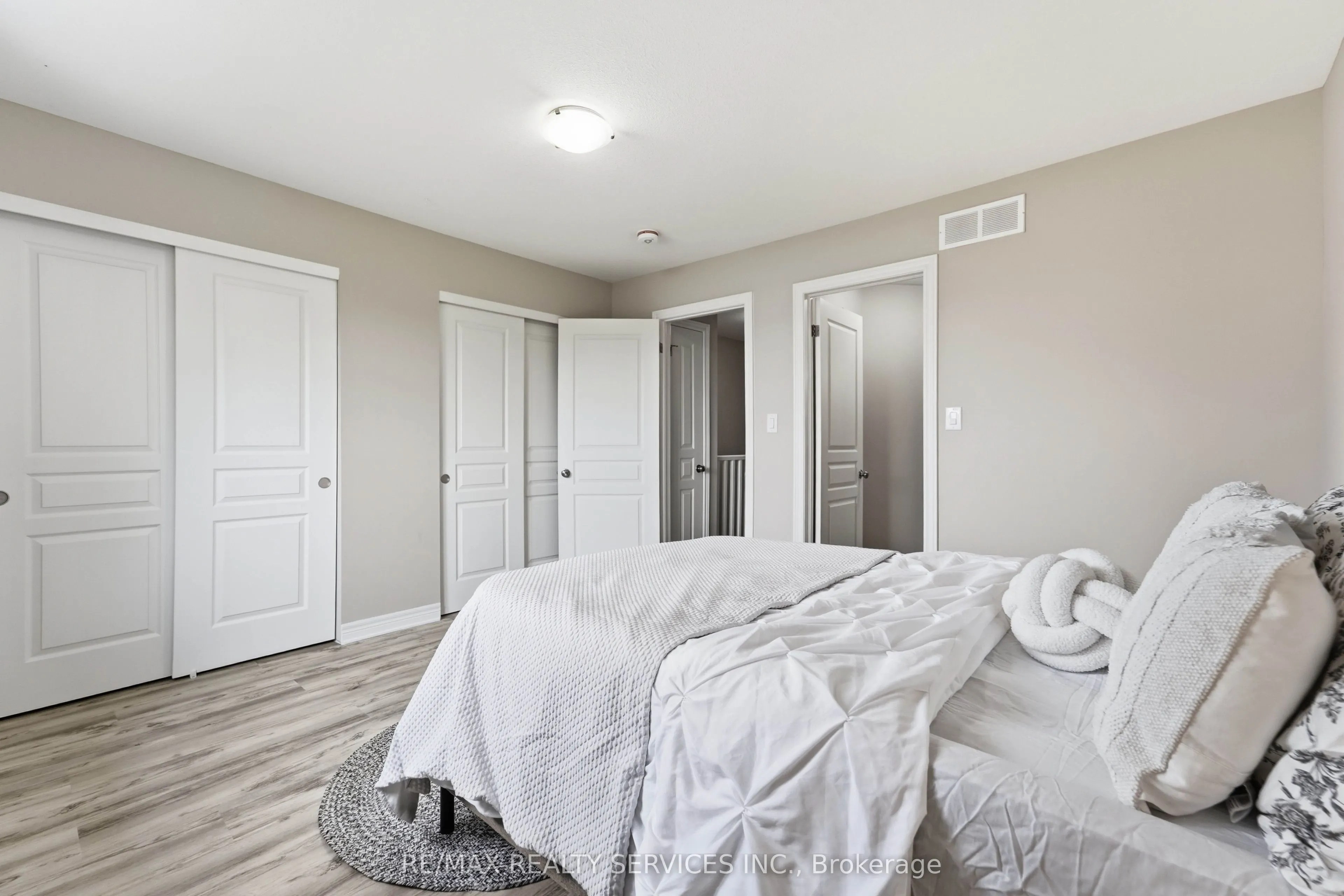 7768 Ascot Circle #5