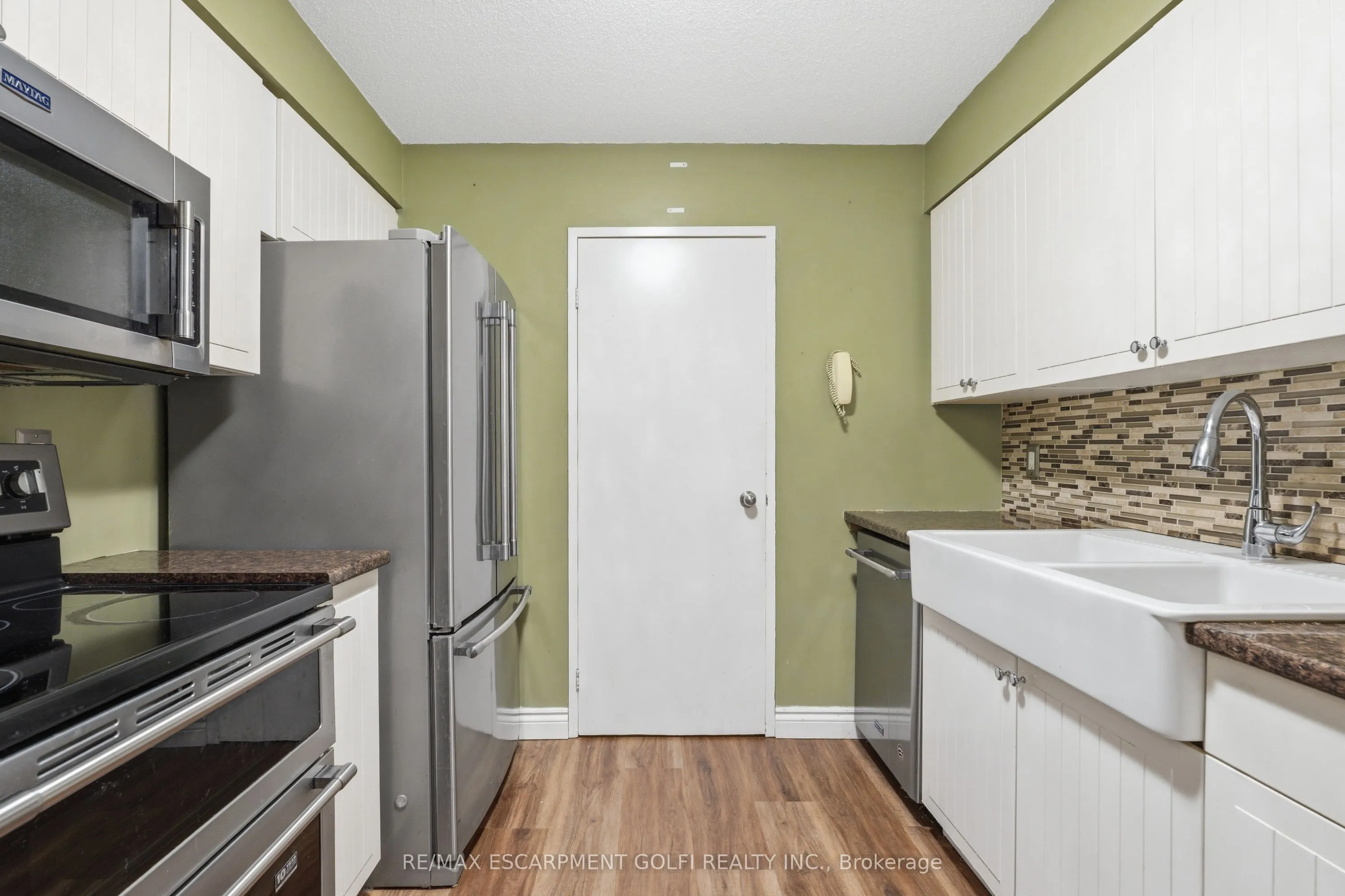 7 Gale Crescent #B3