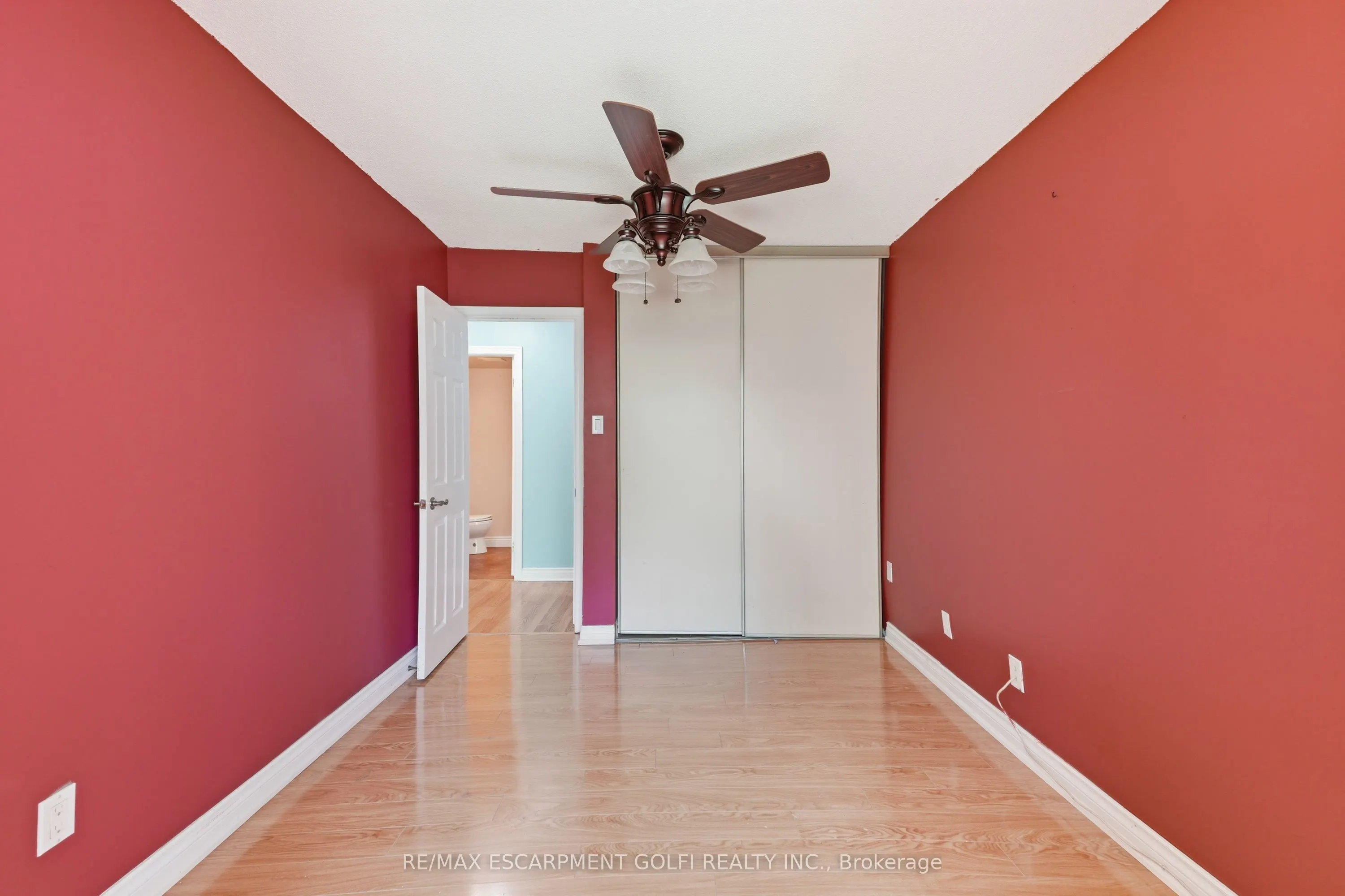 7 Gale Crescent #B3