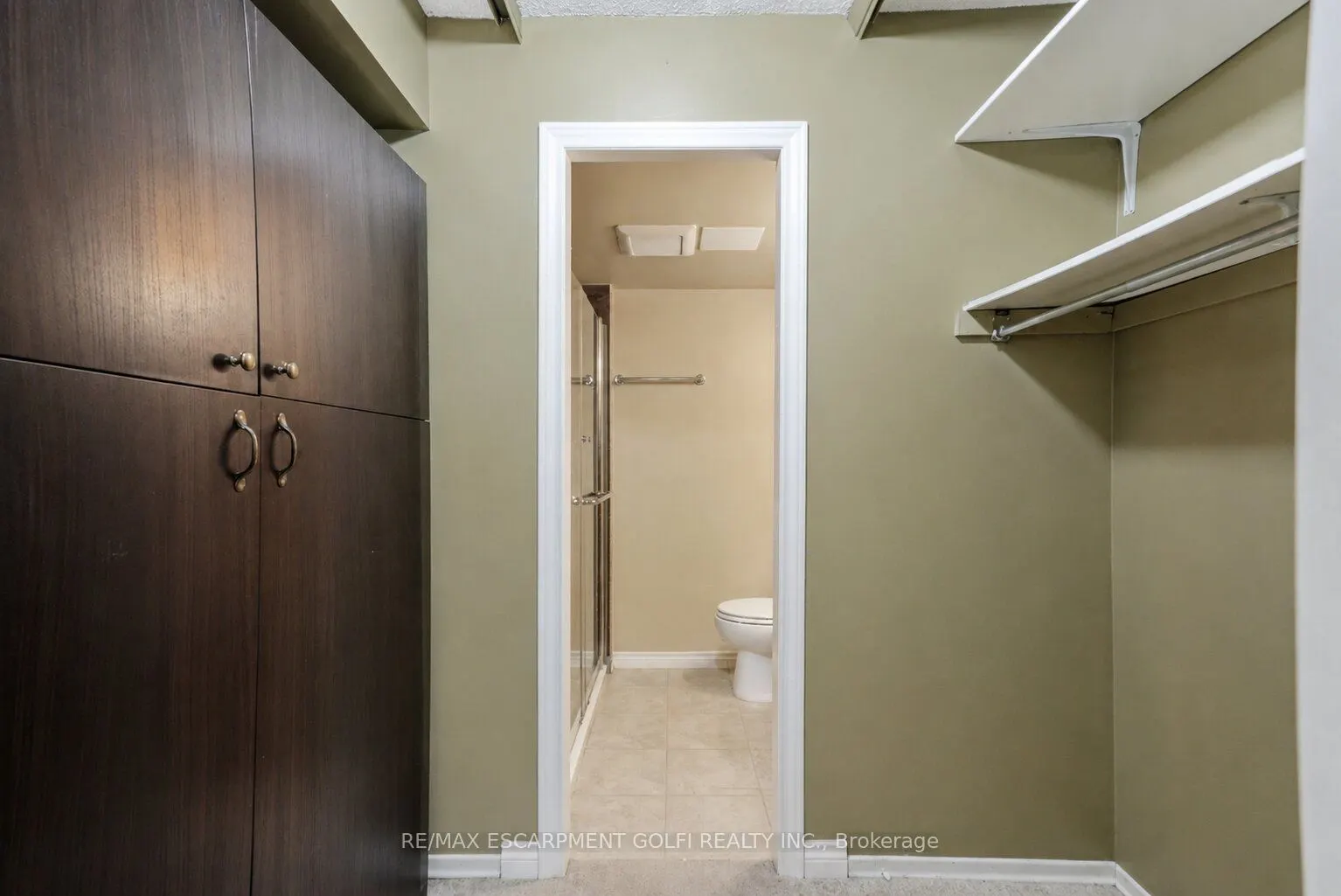 7 Gale Crescent #B3