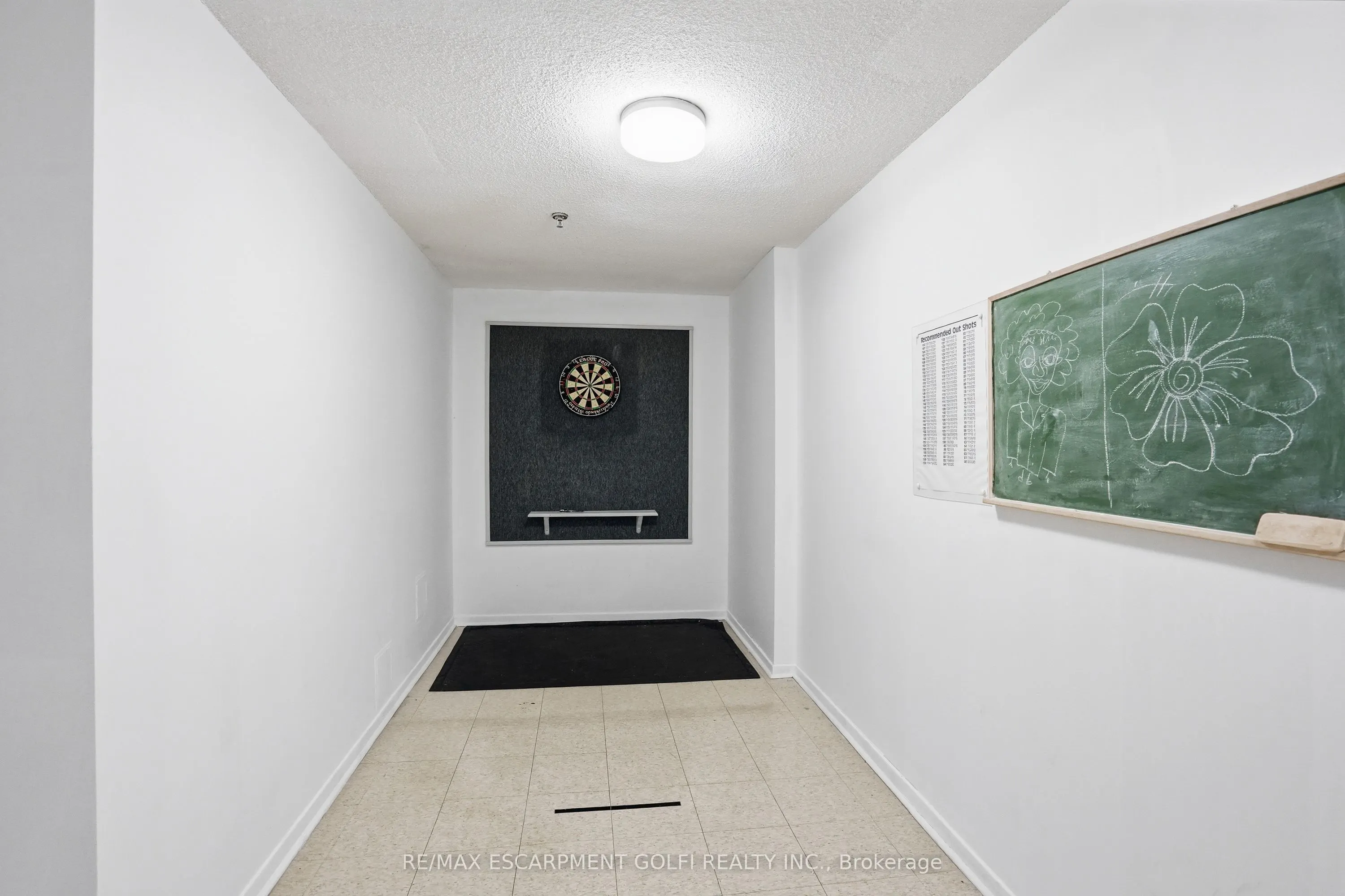 7 Gale Crescent #B3