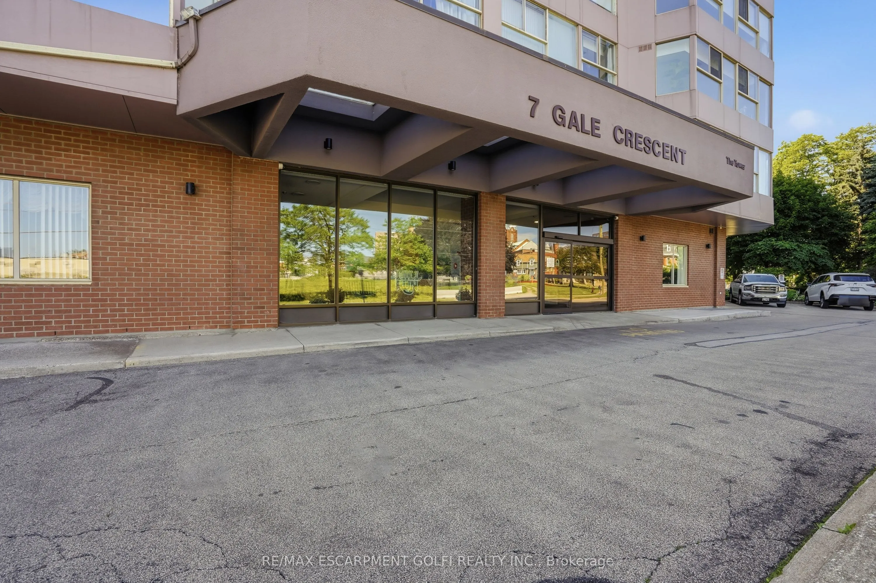 7 Gale Crescent #B3