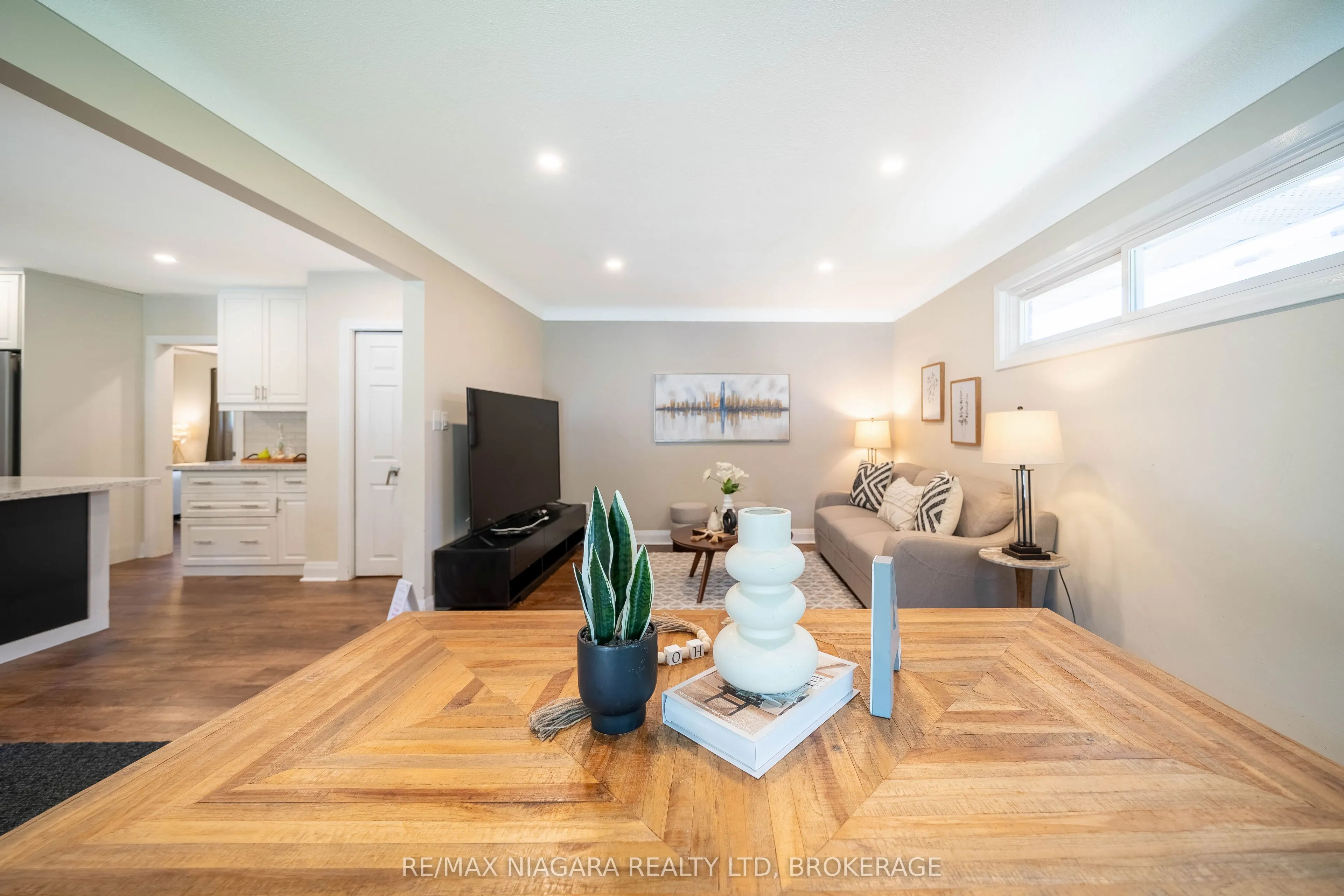 15 Springbank Drive
