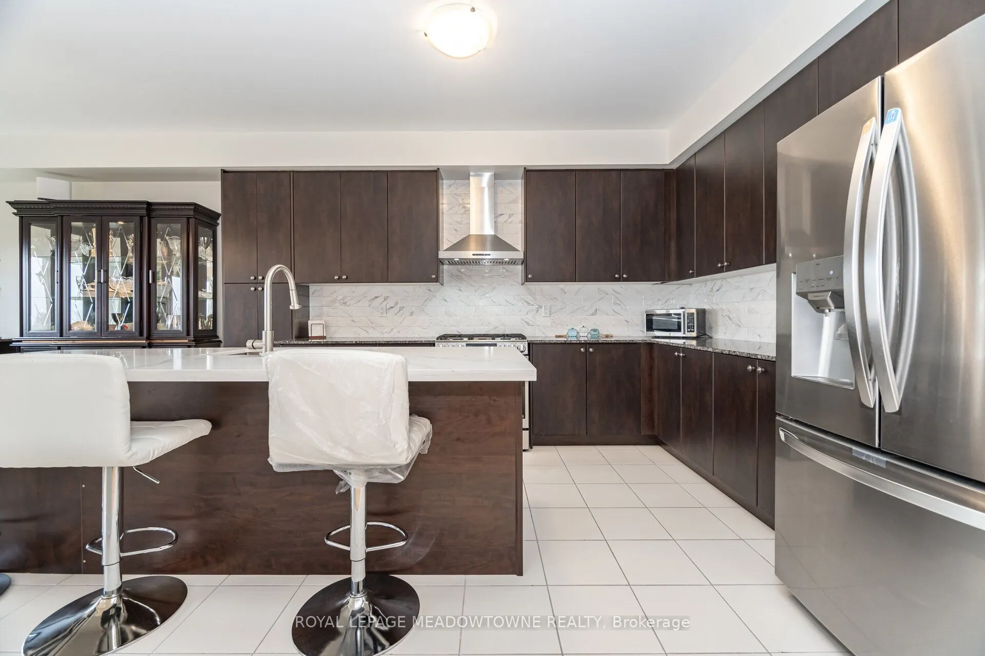 301 Ridley Crescent