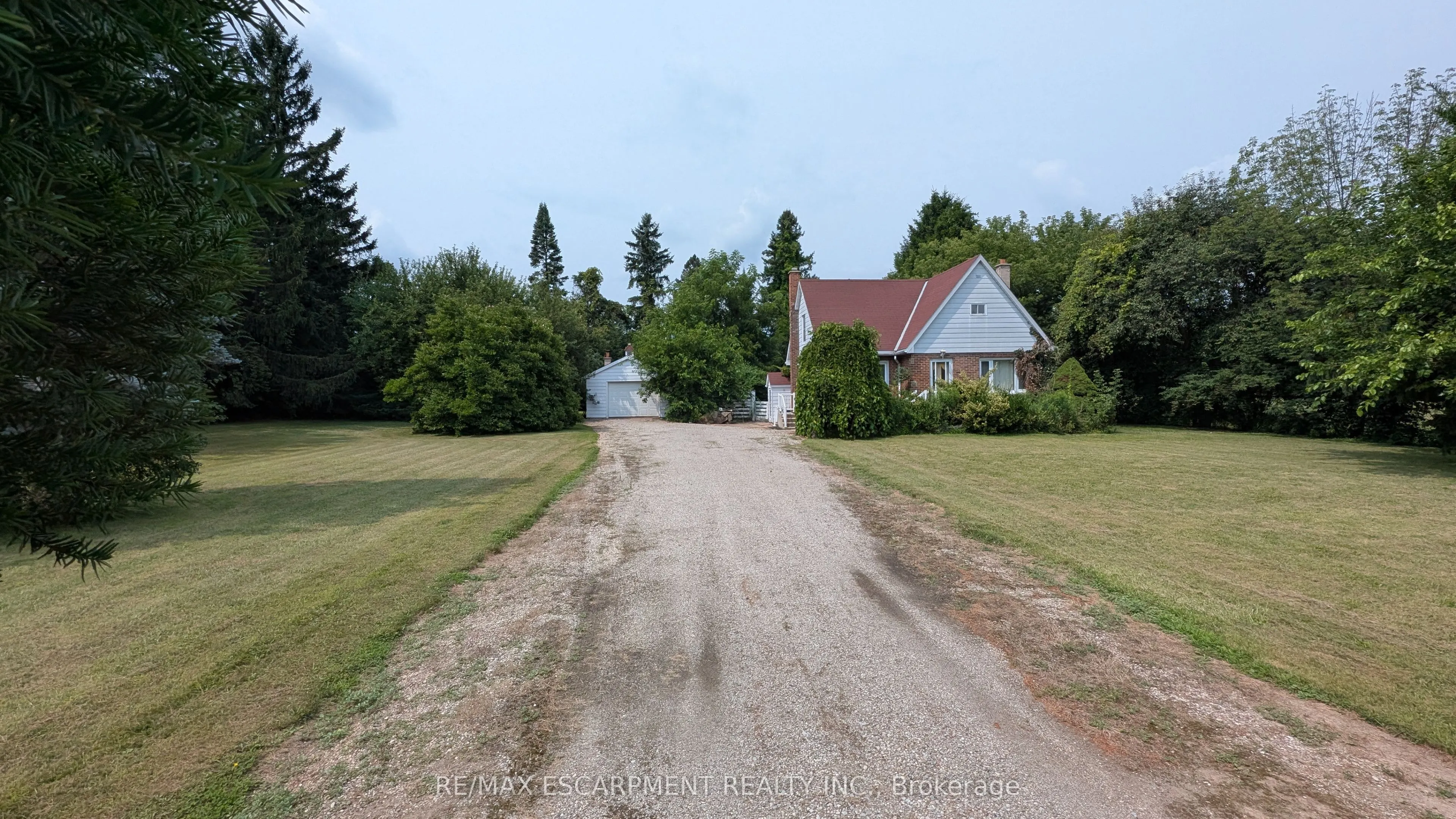127 Brant Road
