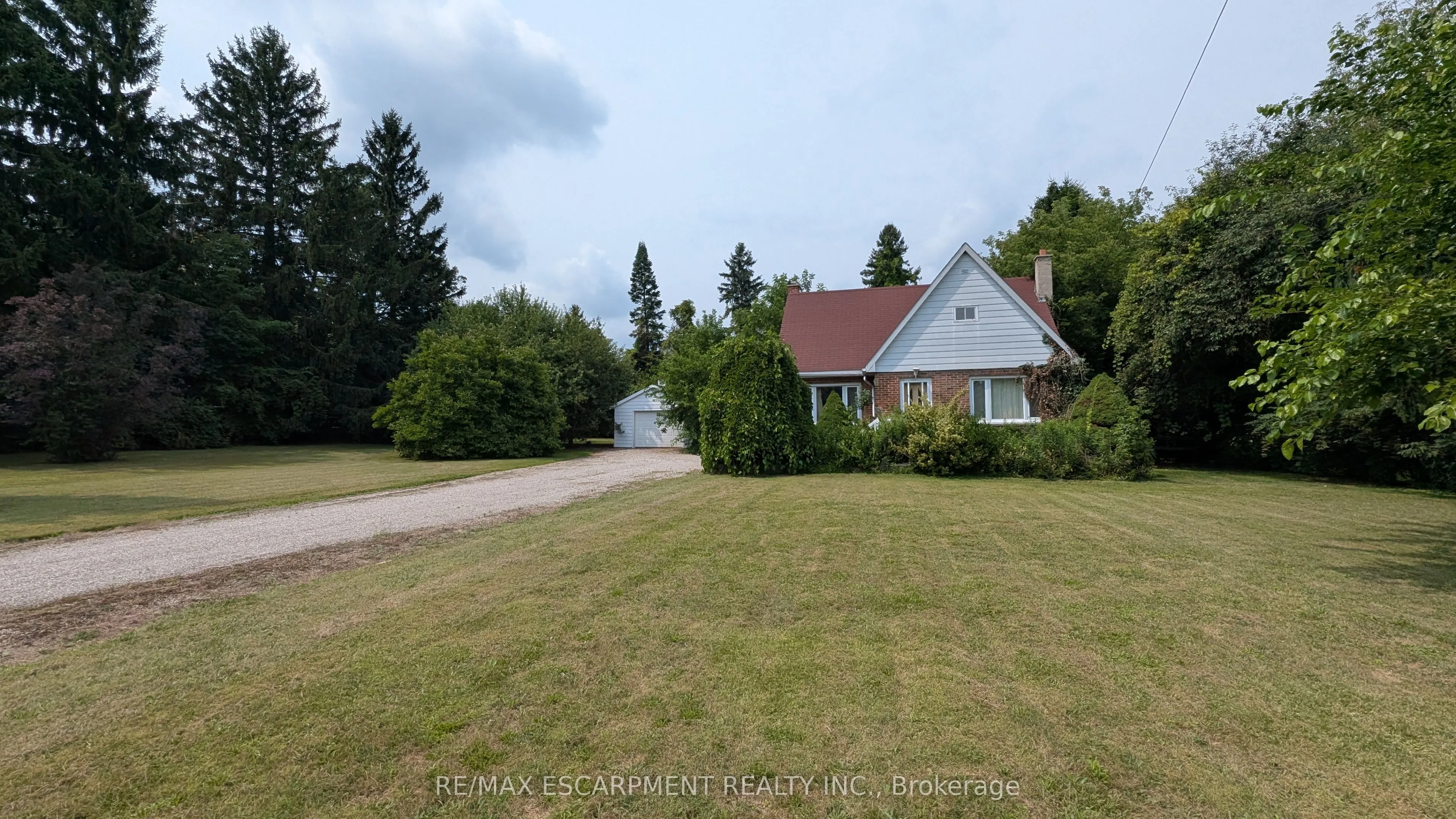 127 Brant Road