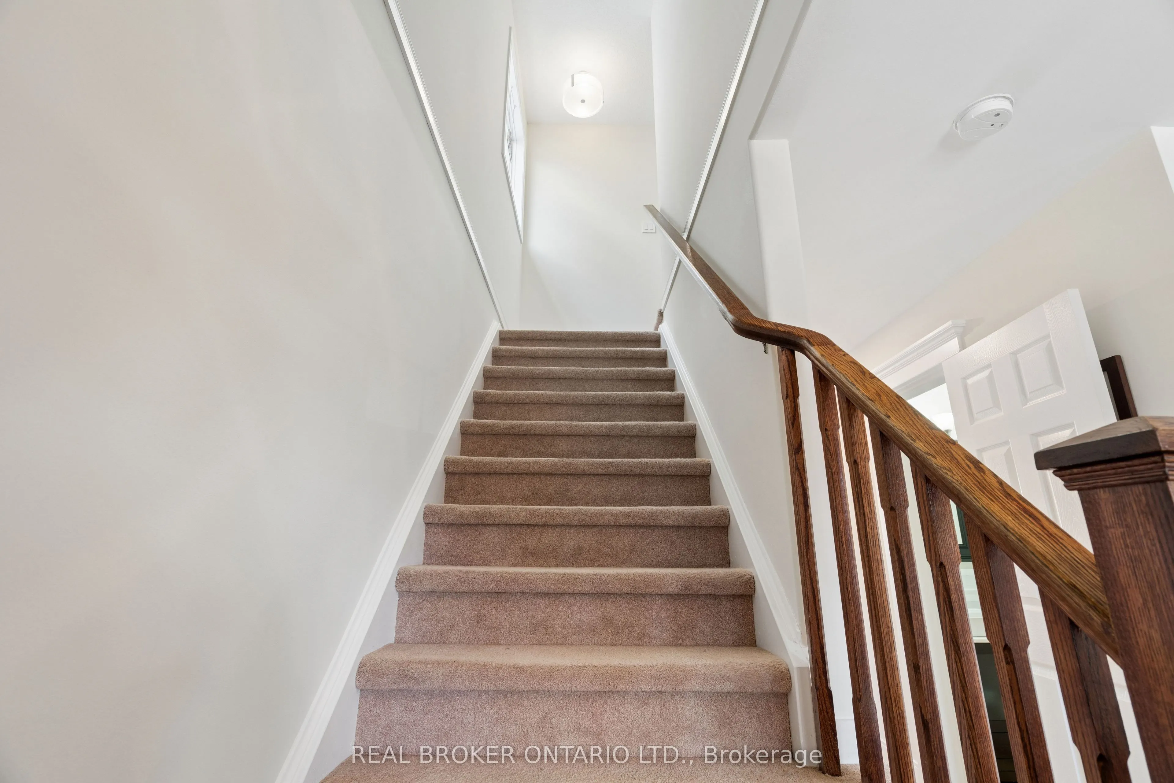 168 Hampson Crescent
