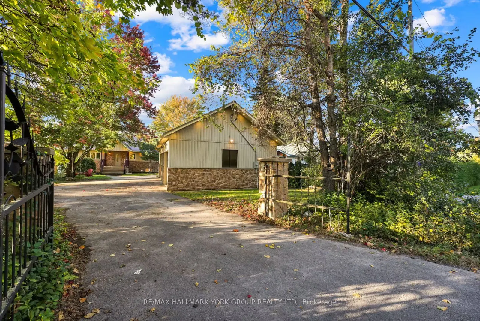 25 Driftwood Shores