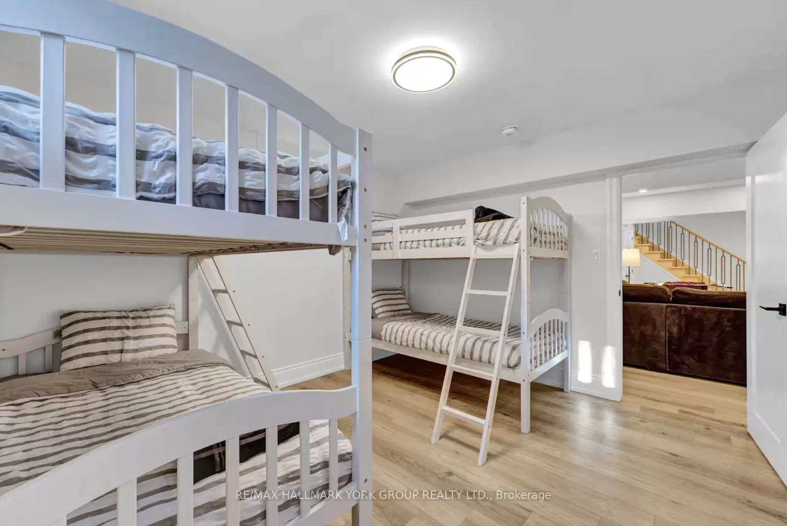 25 Driftwood Shores