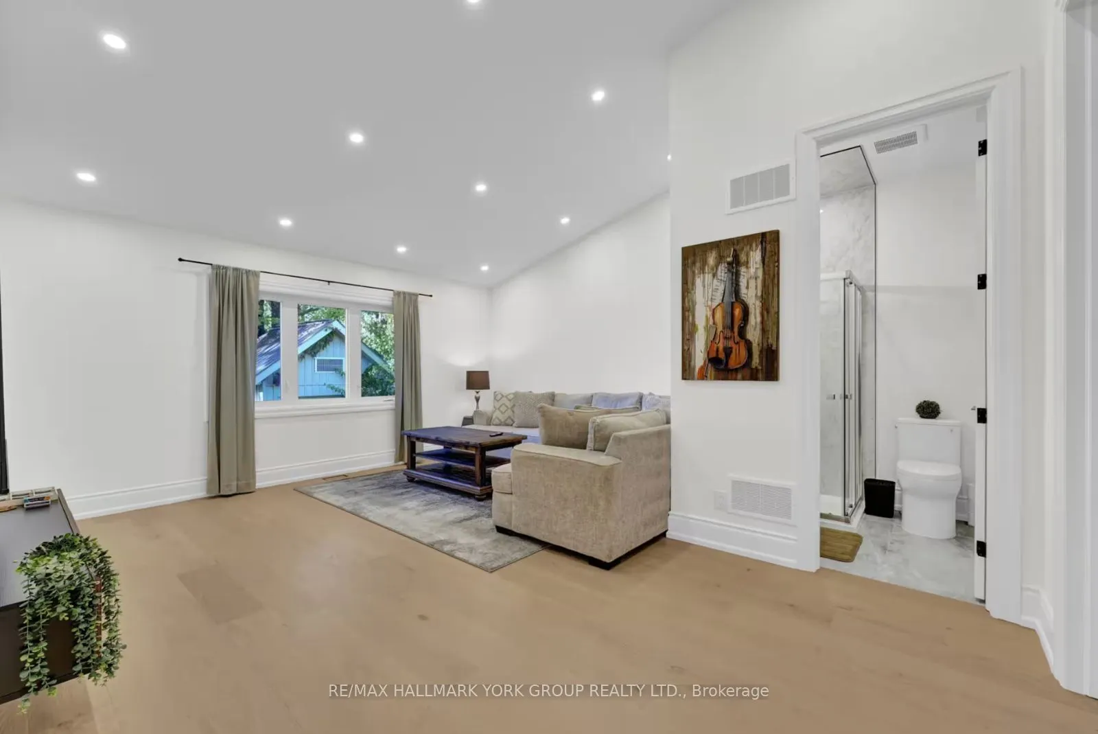 25 Driftwood Shores