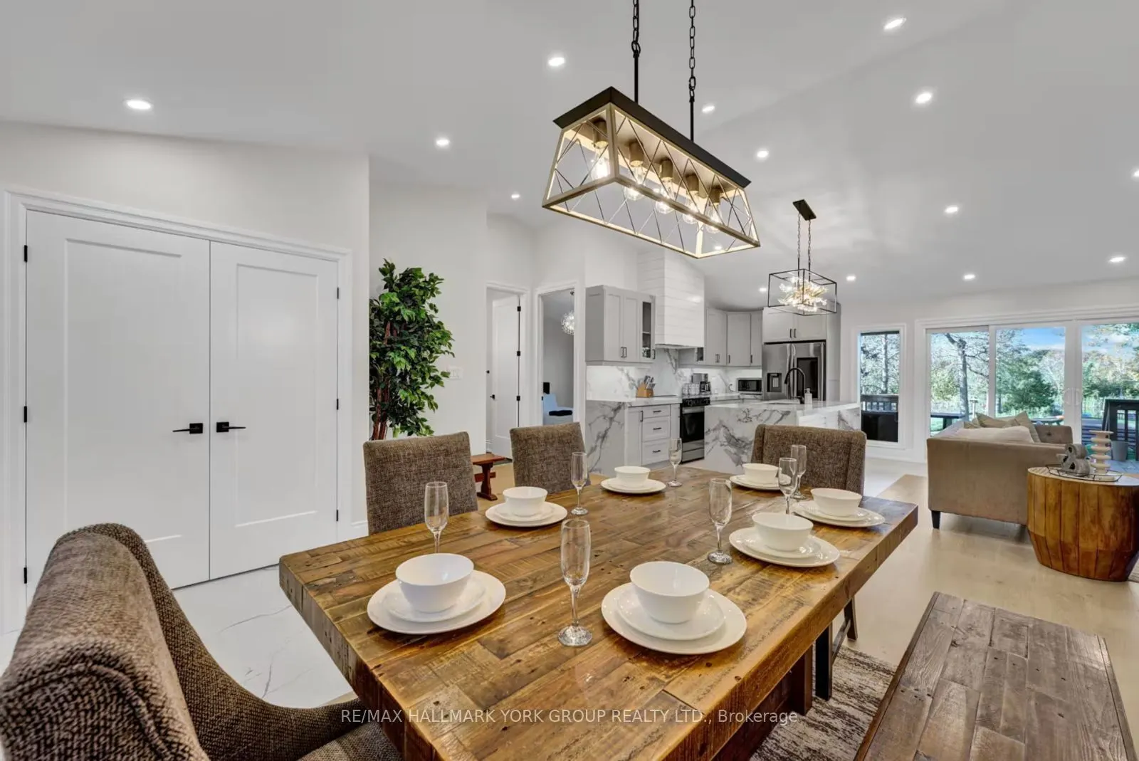 25 Driftwood Shores
