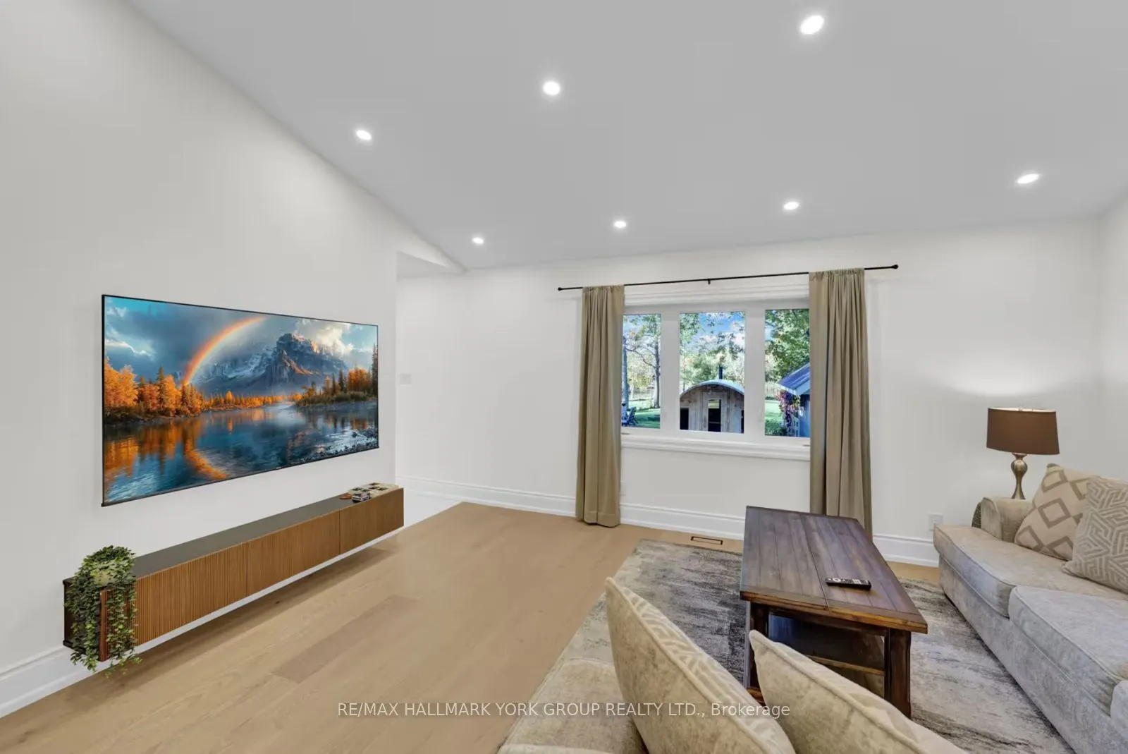 25 Driftwood Shores