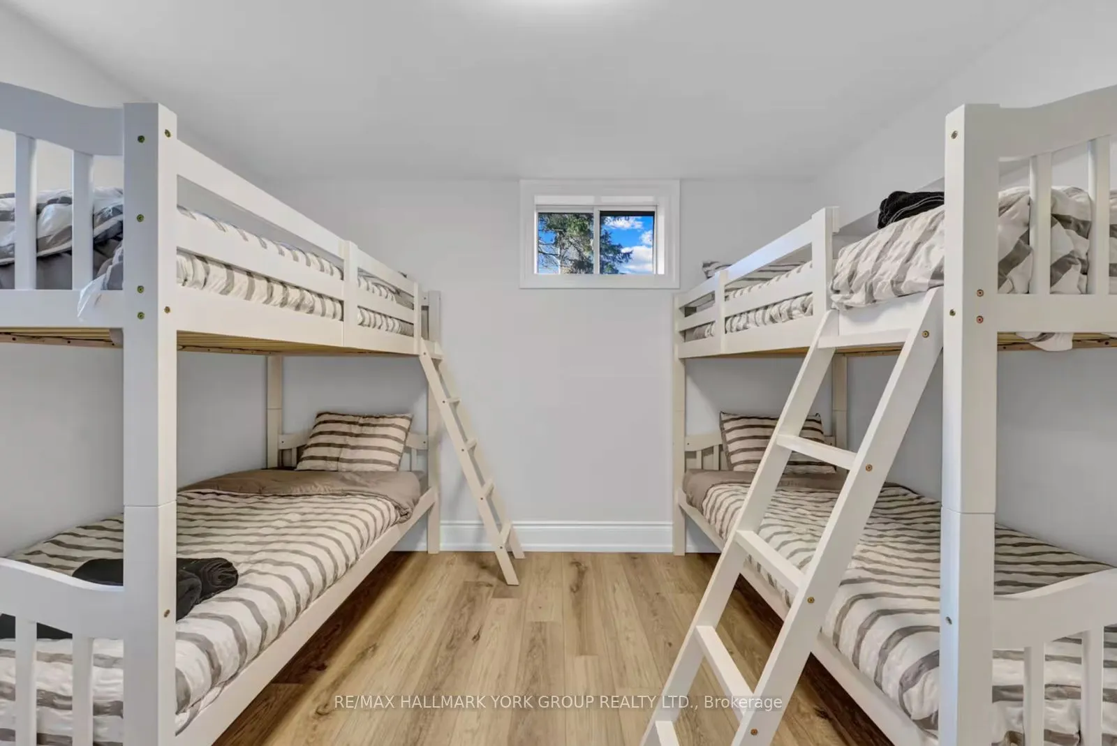 25 Driftwood Shores