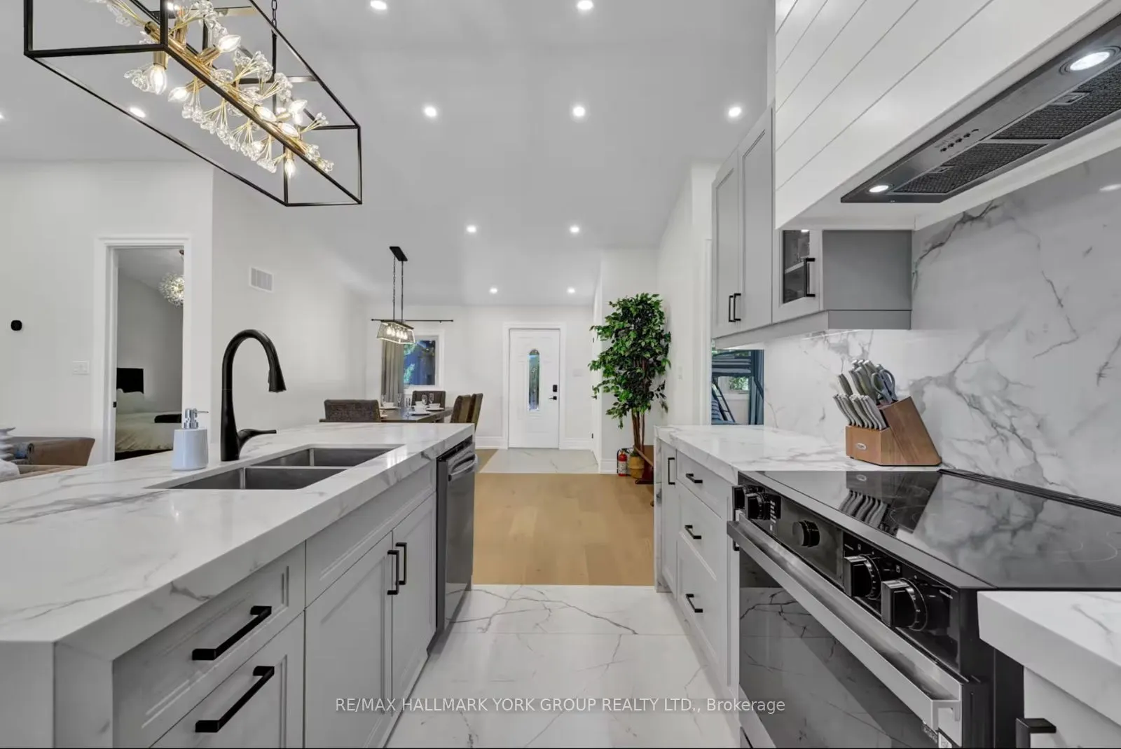 25 Driftwood Shores