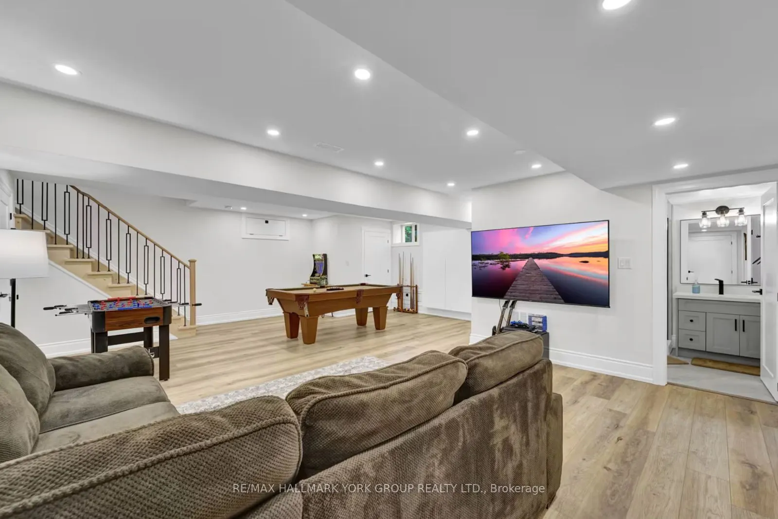 25 Driftwood Shores