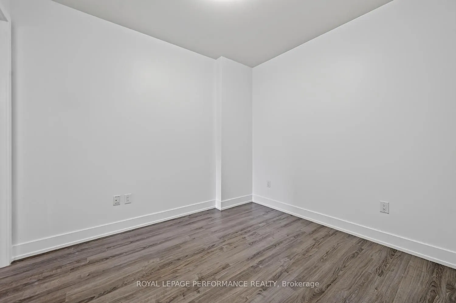 100 Champagne Avenue S #903