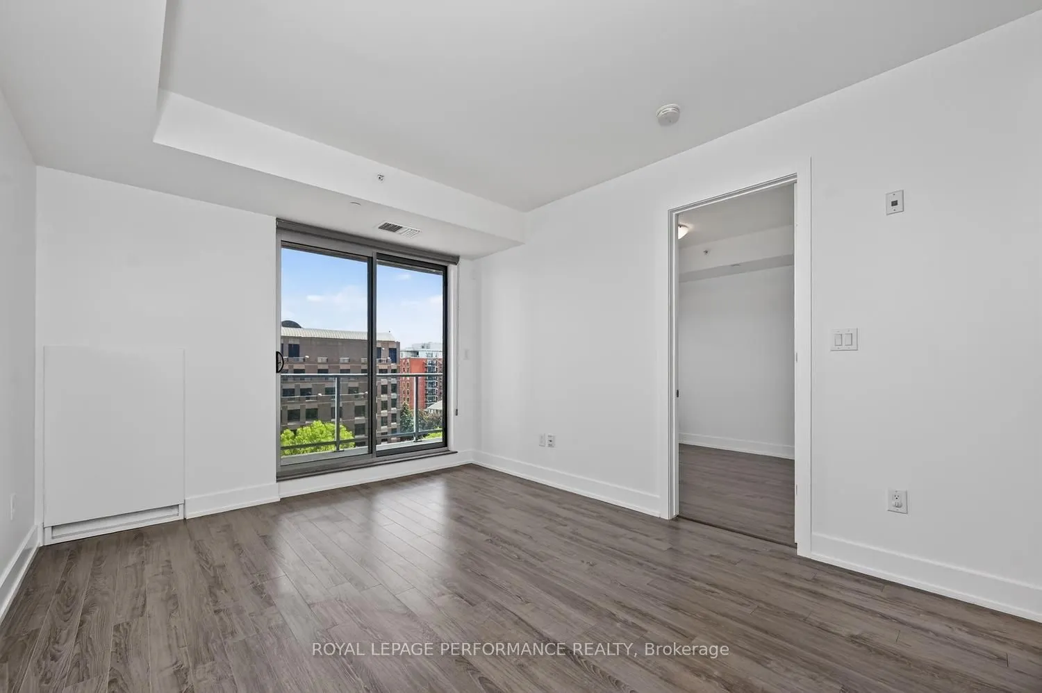 100 Champagne Avenue S #903