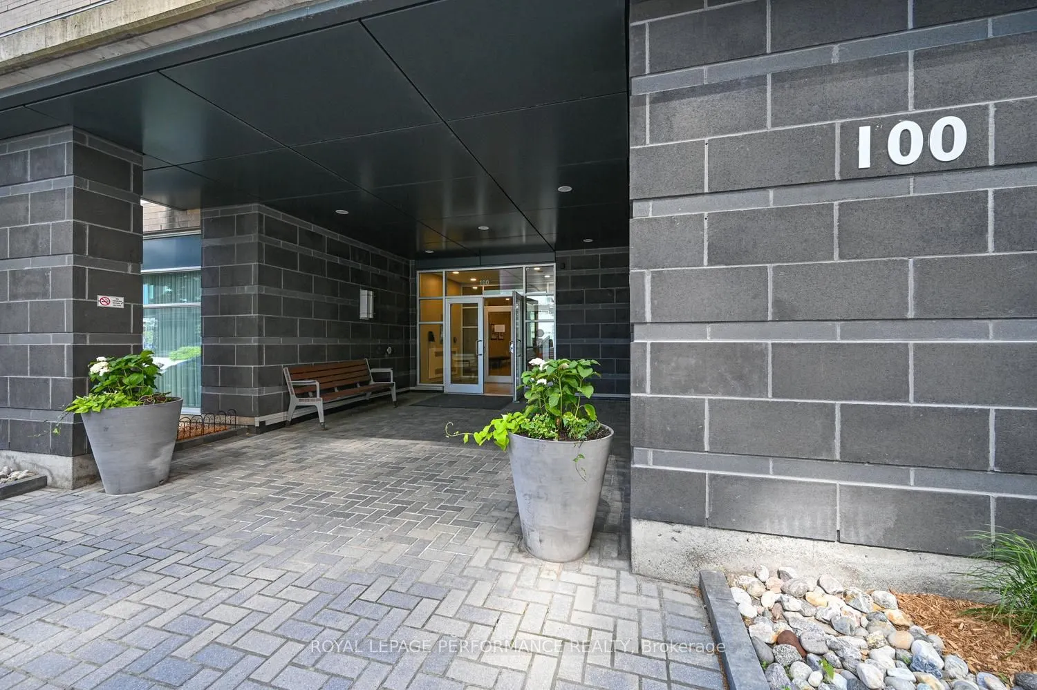 100 Champagne Avenue S #903