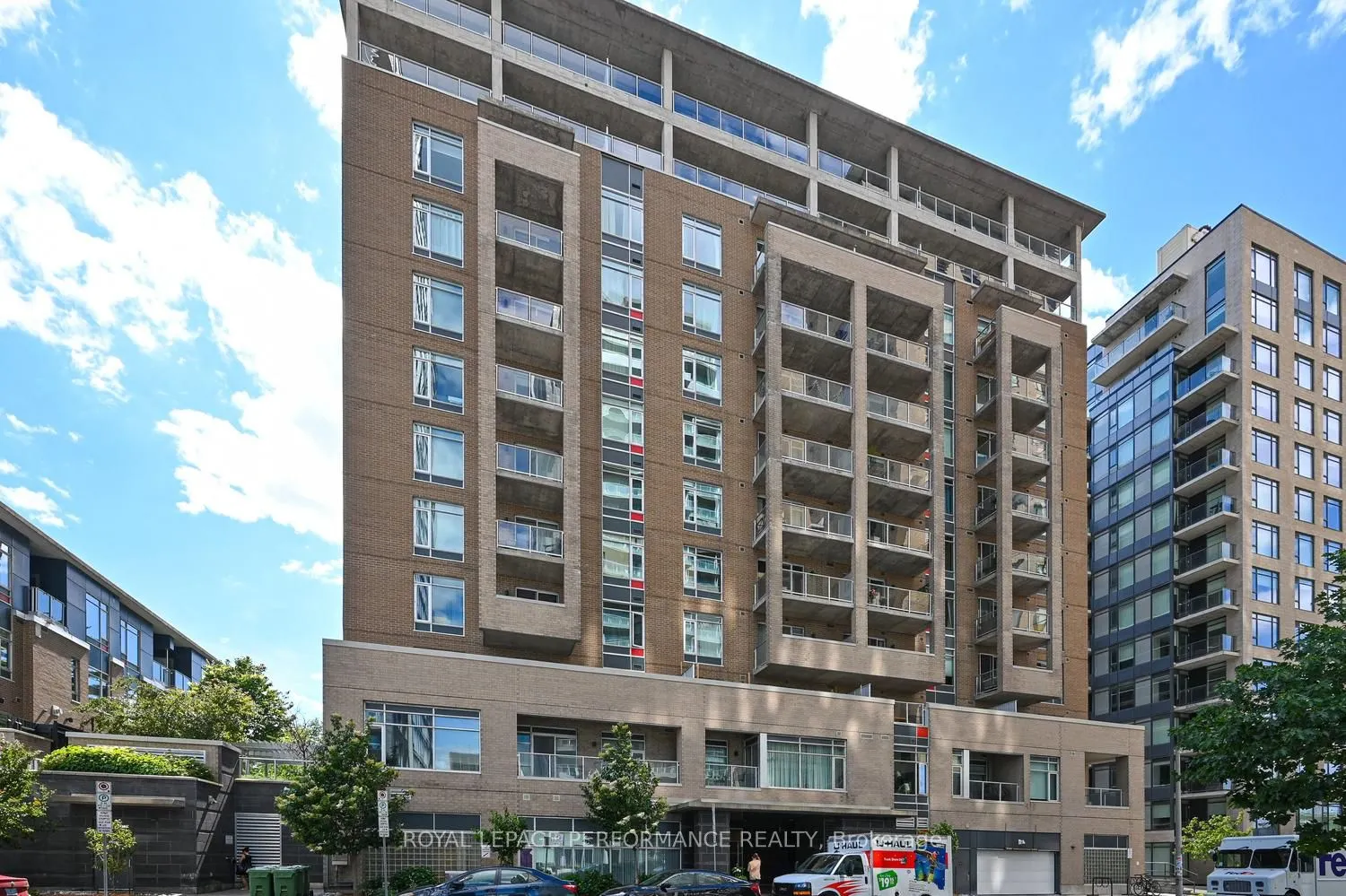 100 Champagne Avenue S #903