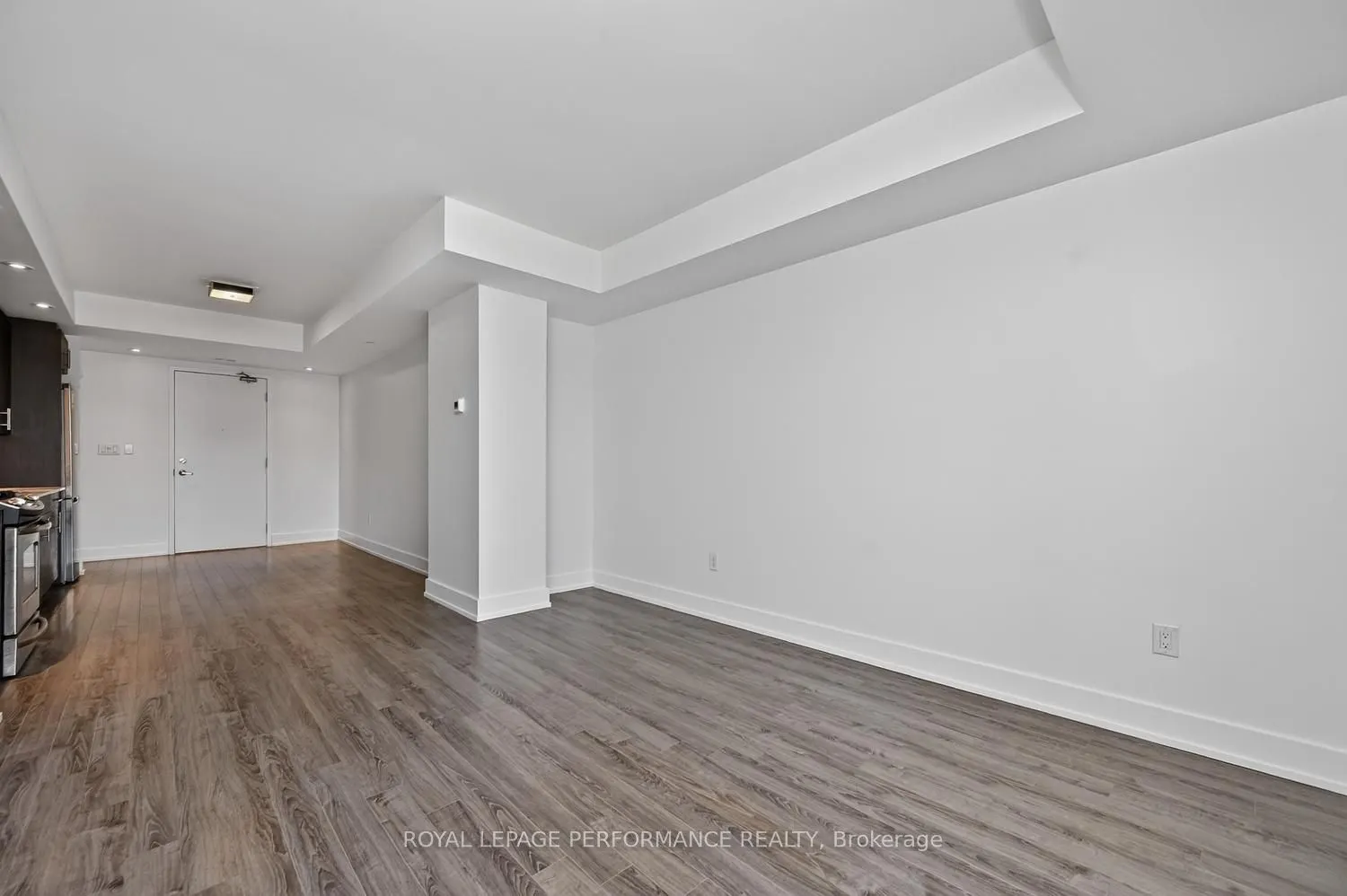 100 Champagne Avenue S #903