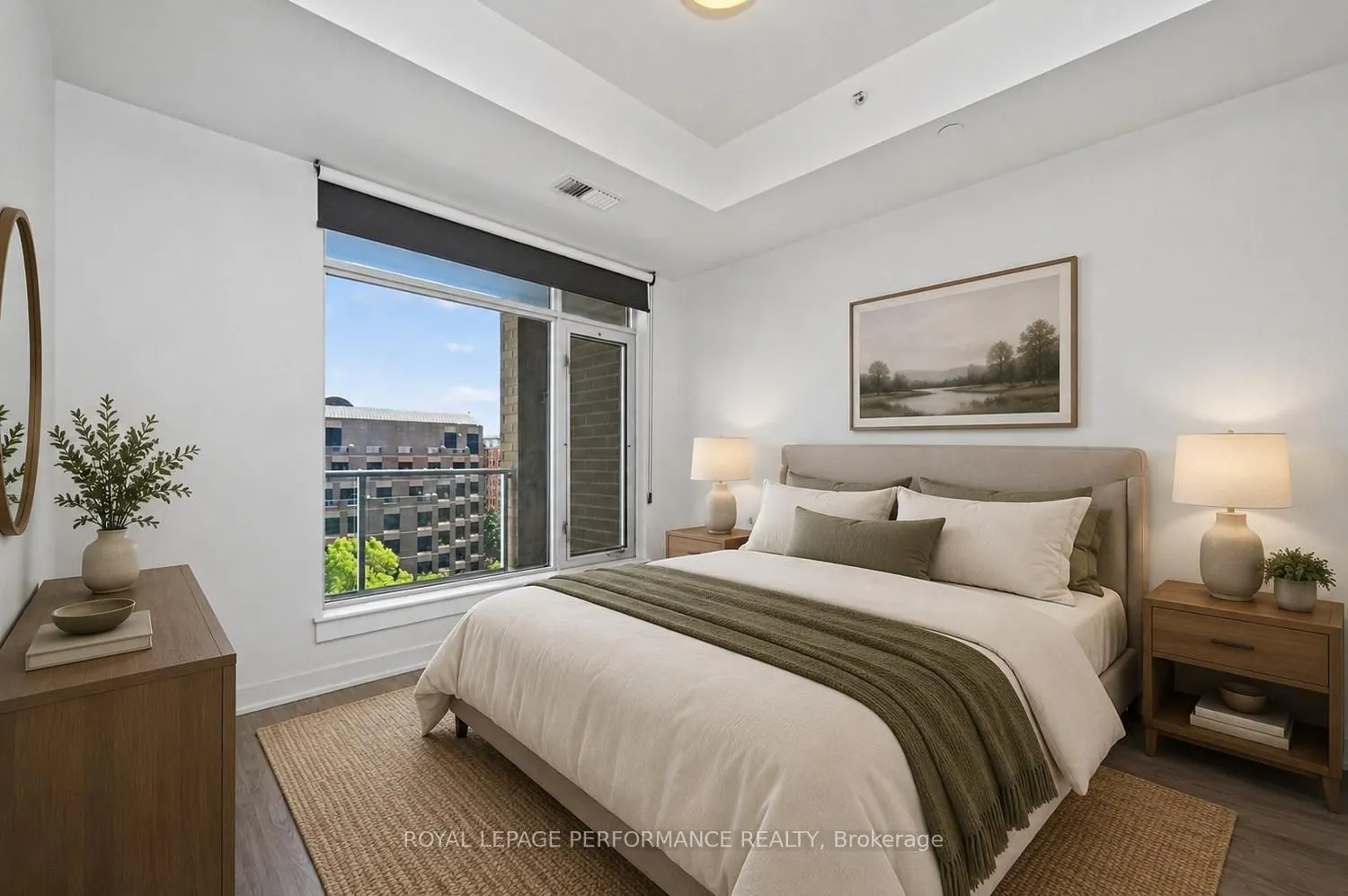100 Champagne Avenue S #903