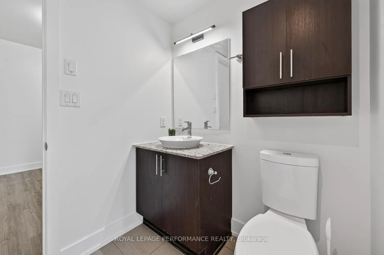 100 Champagne Avenue S #903