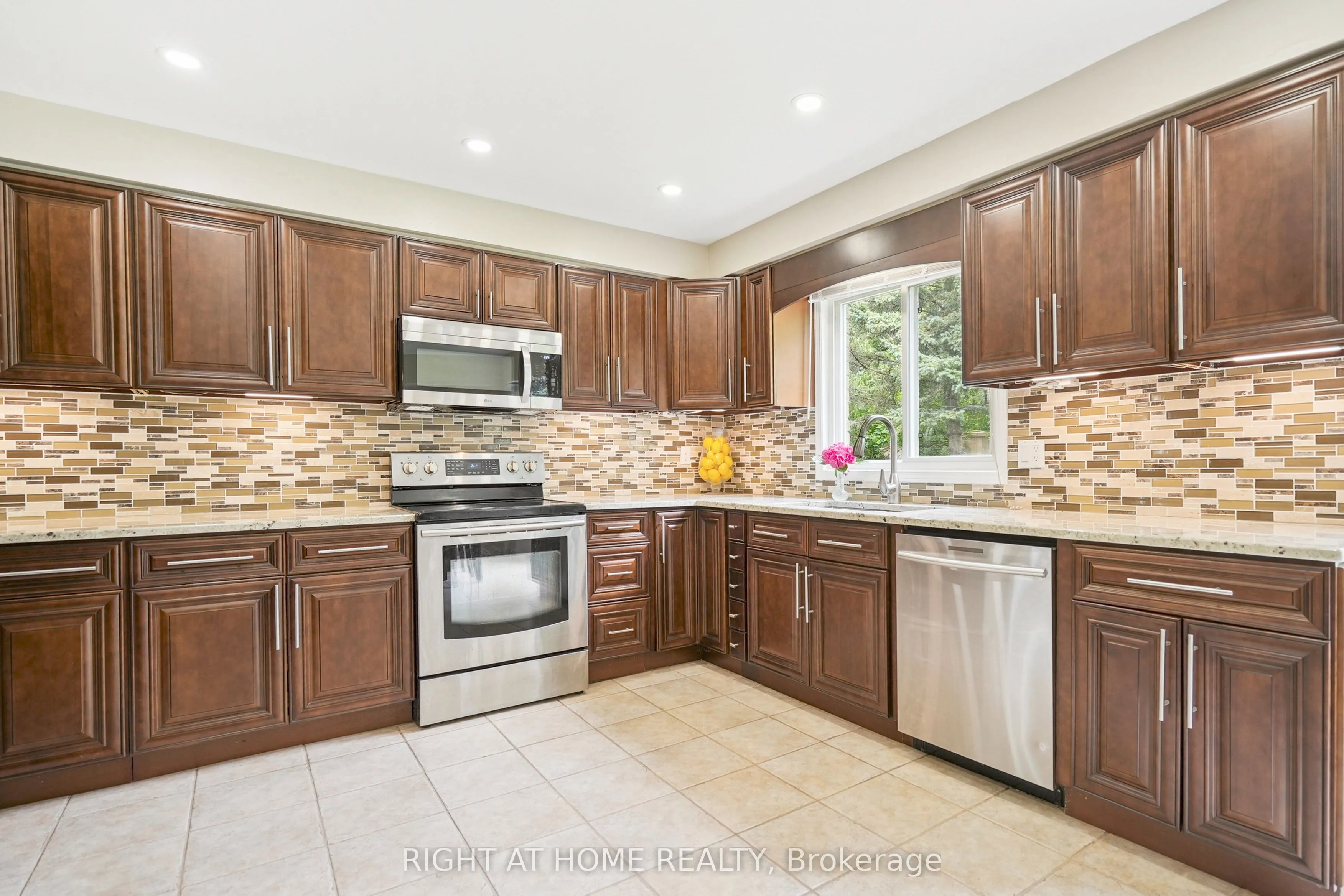 309 Amberly Boulevard