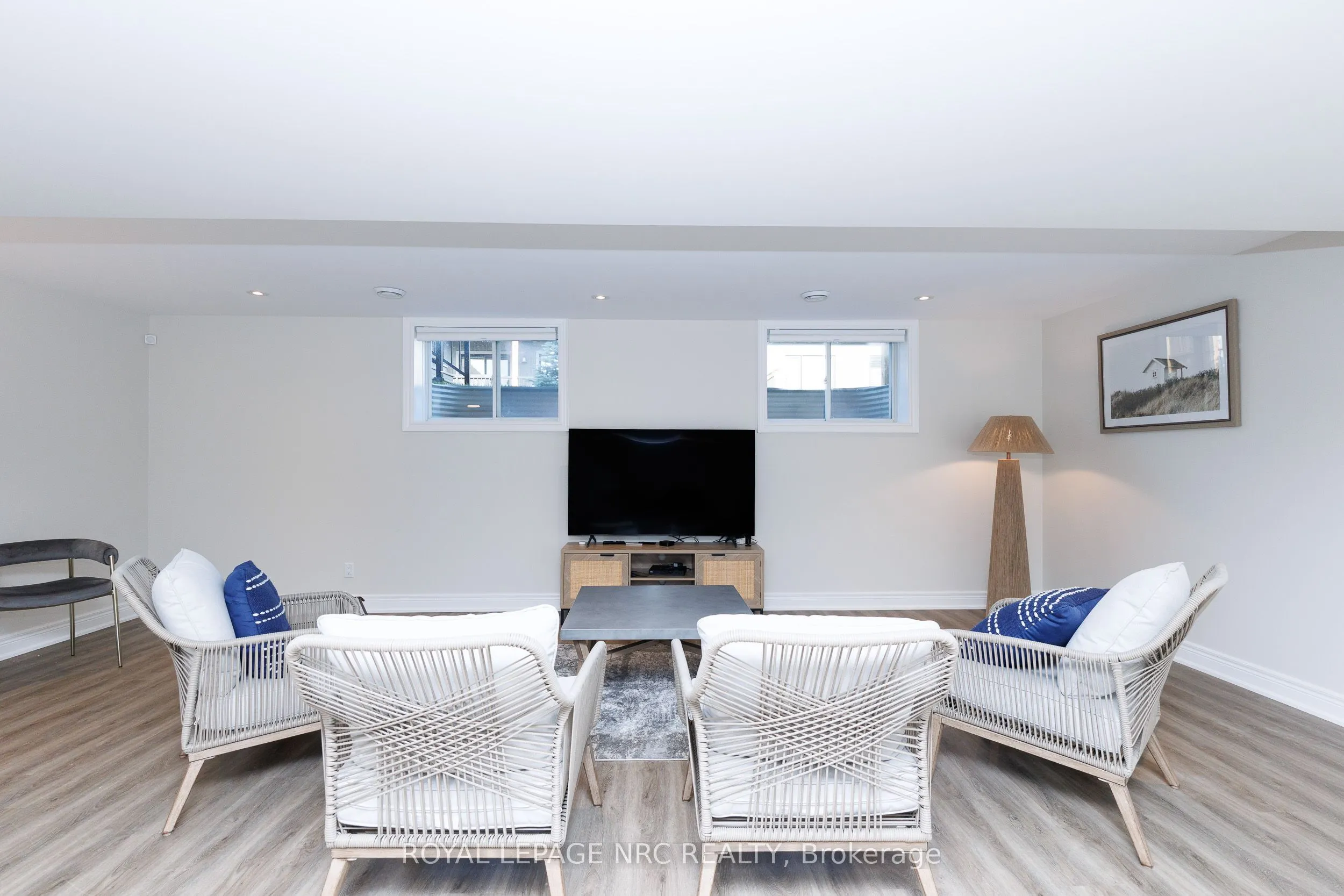 154 Port Robinson Road #6