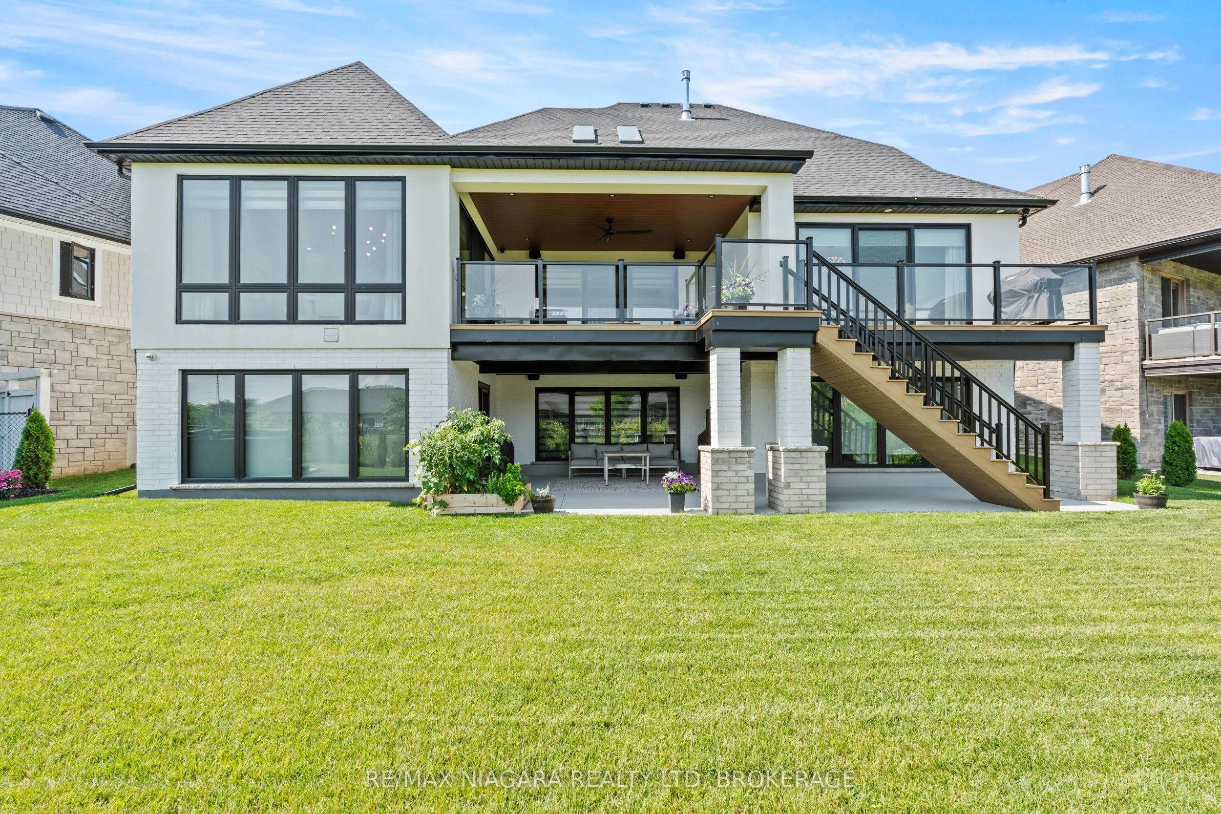 55 Swan Avenue