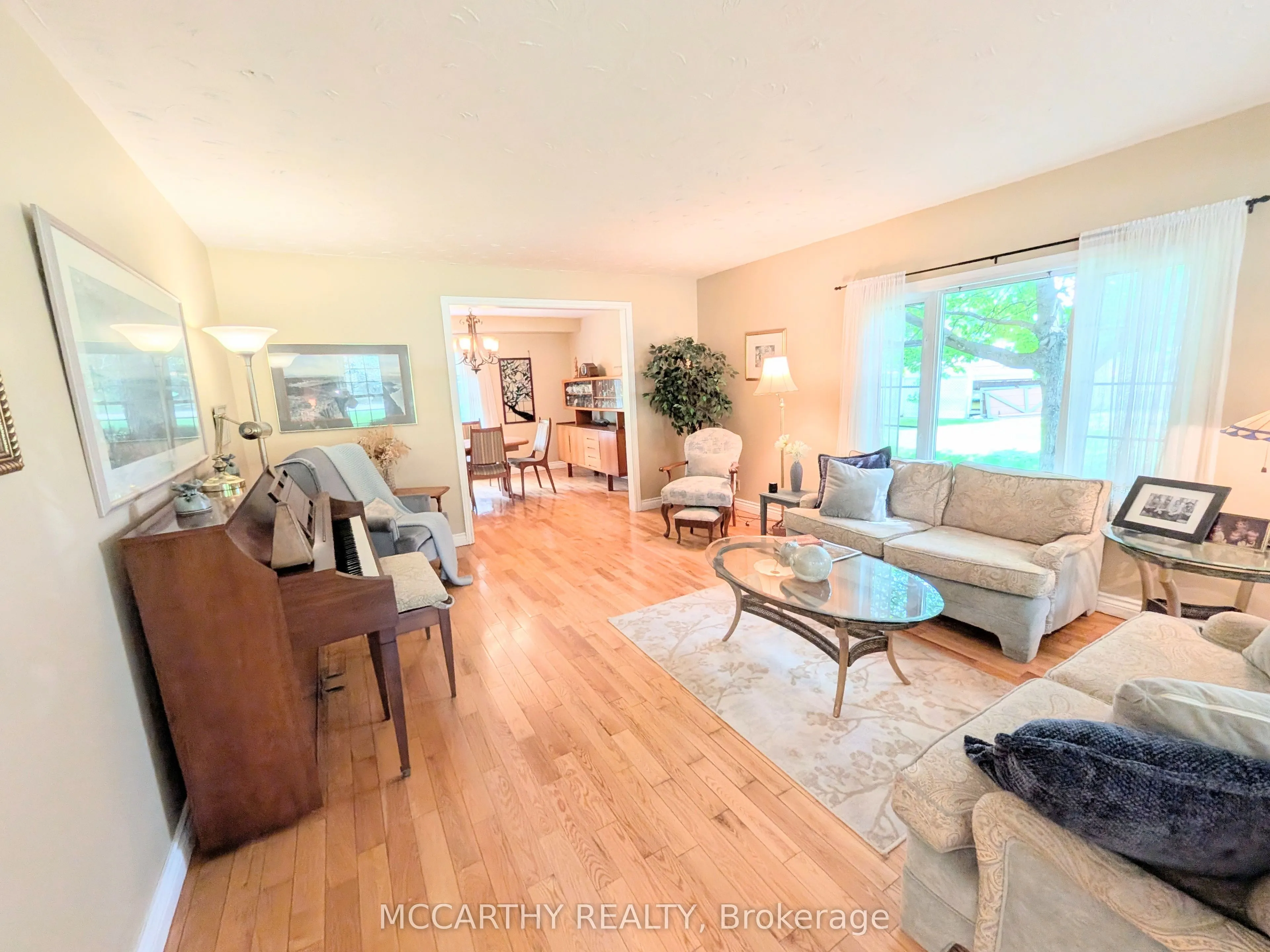 11 Lynda Avenue