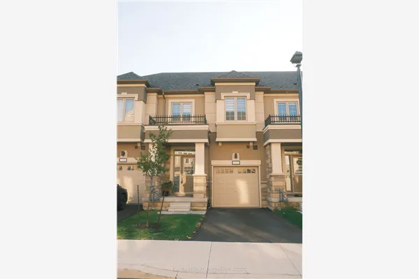 305 Garner Road W