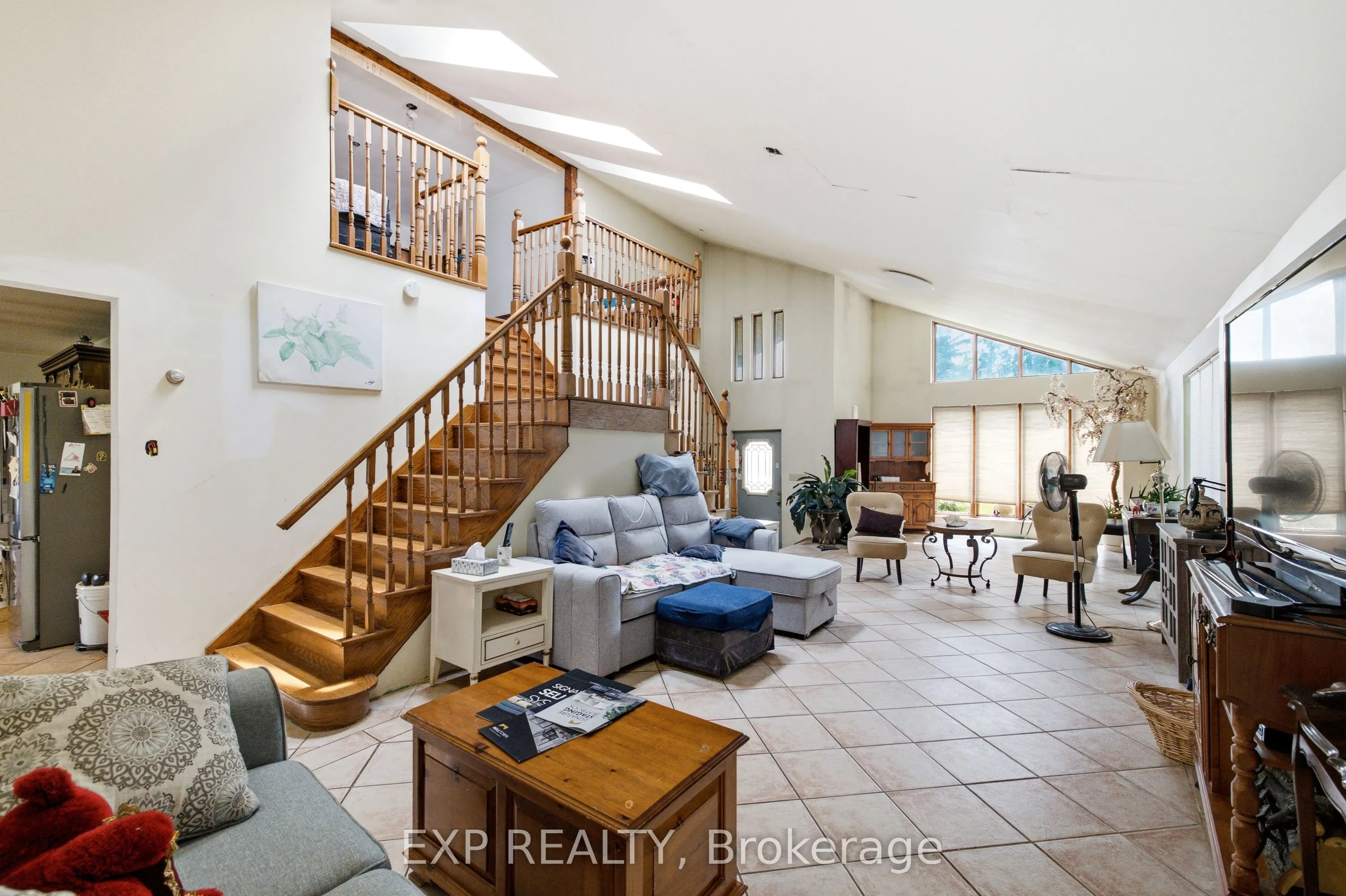 104 Sideroad 18 Road