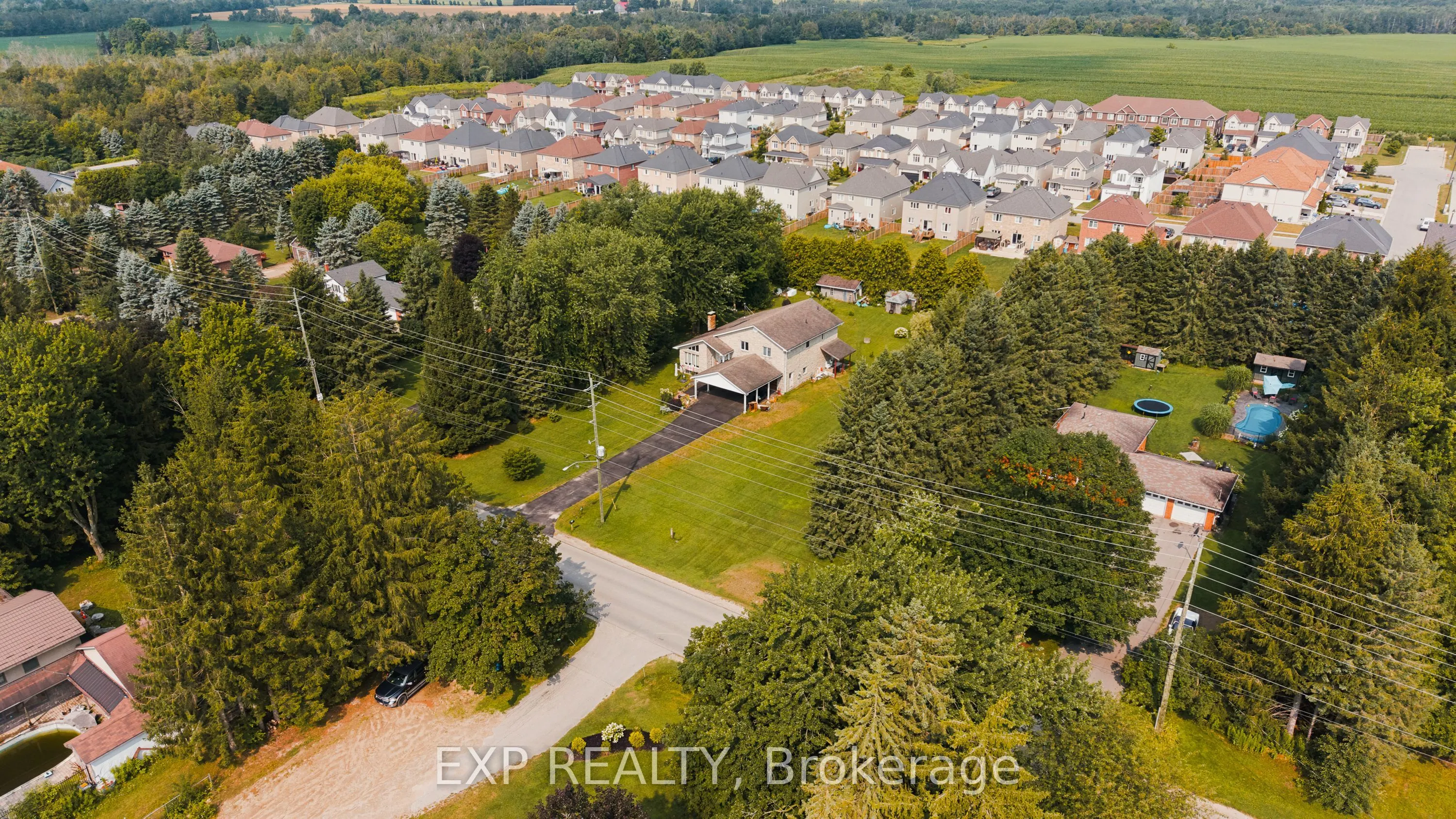 104 Sideroad 18 Road
