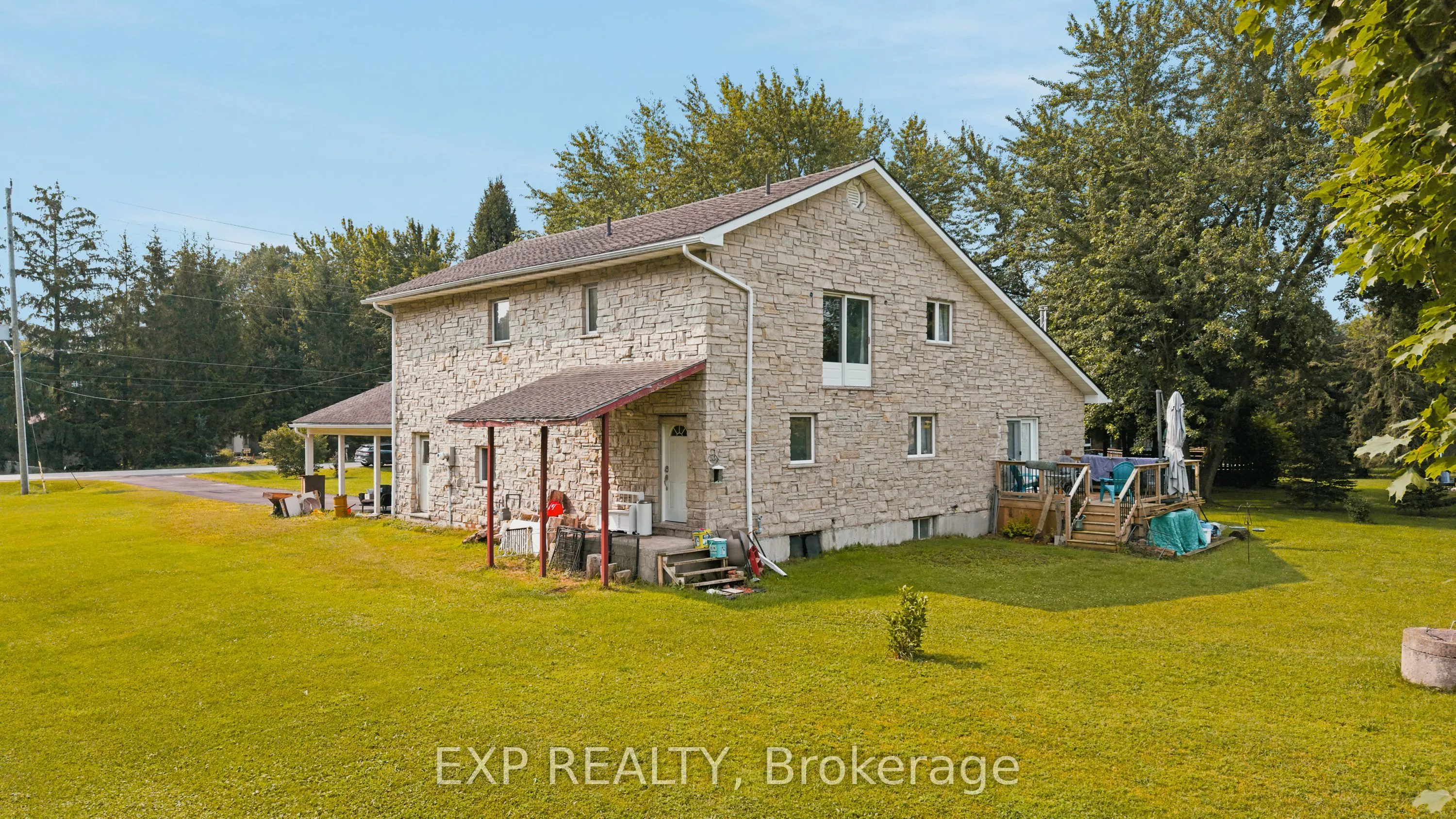 104 Sideroad 18 Road