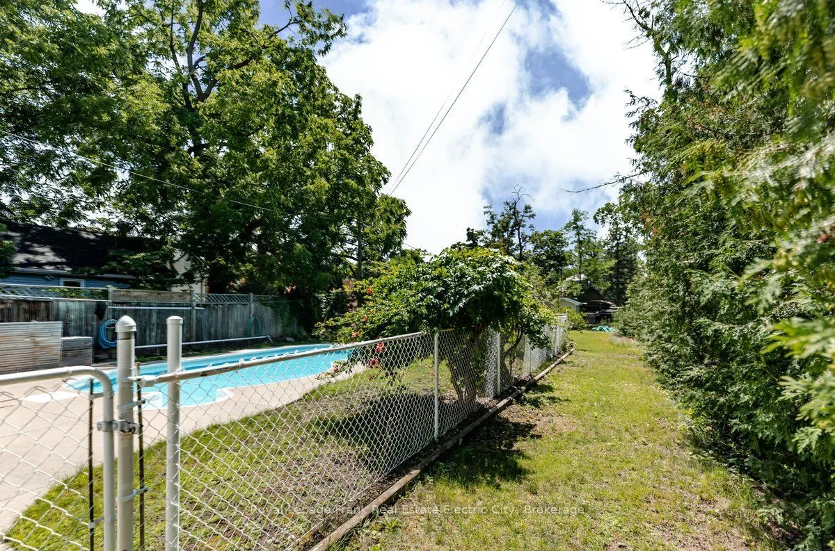 551 Weller Street