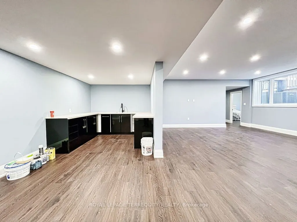 9 Rustlewood Avenue