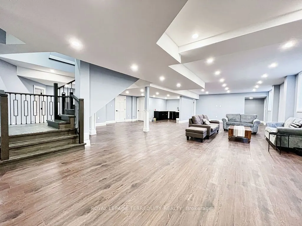 9 Rustlewood Avenue