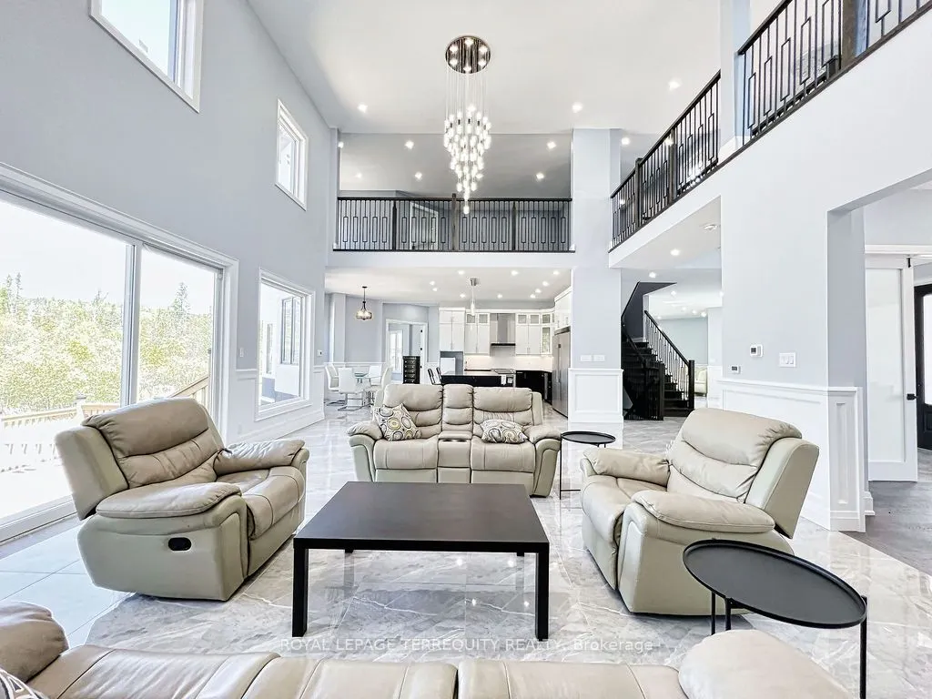 9 Rustlewood Avenue