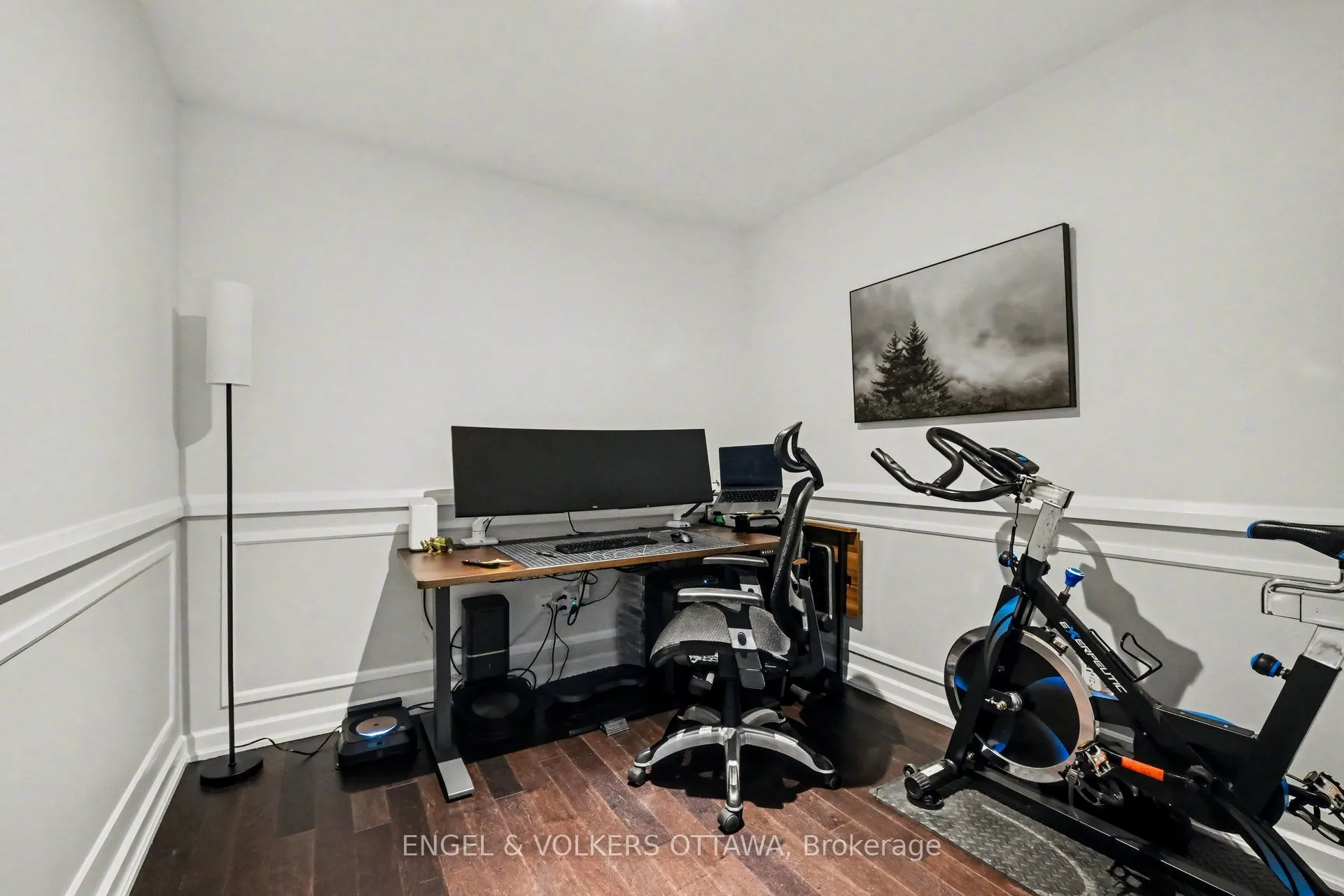 300 Lisgar Street #513