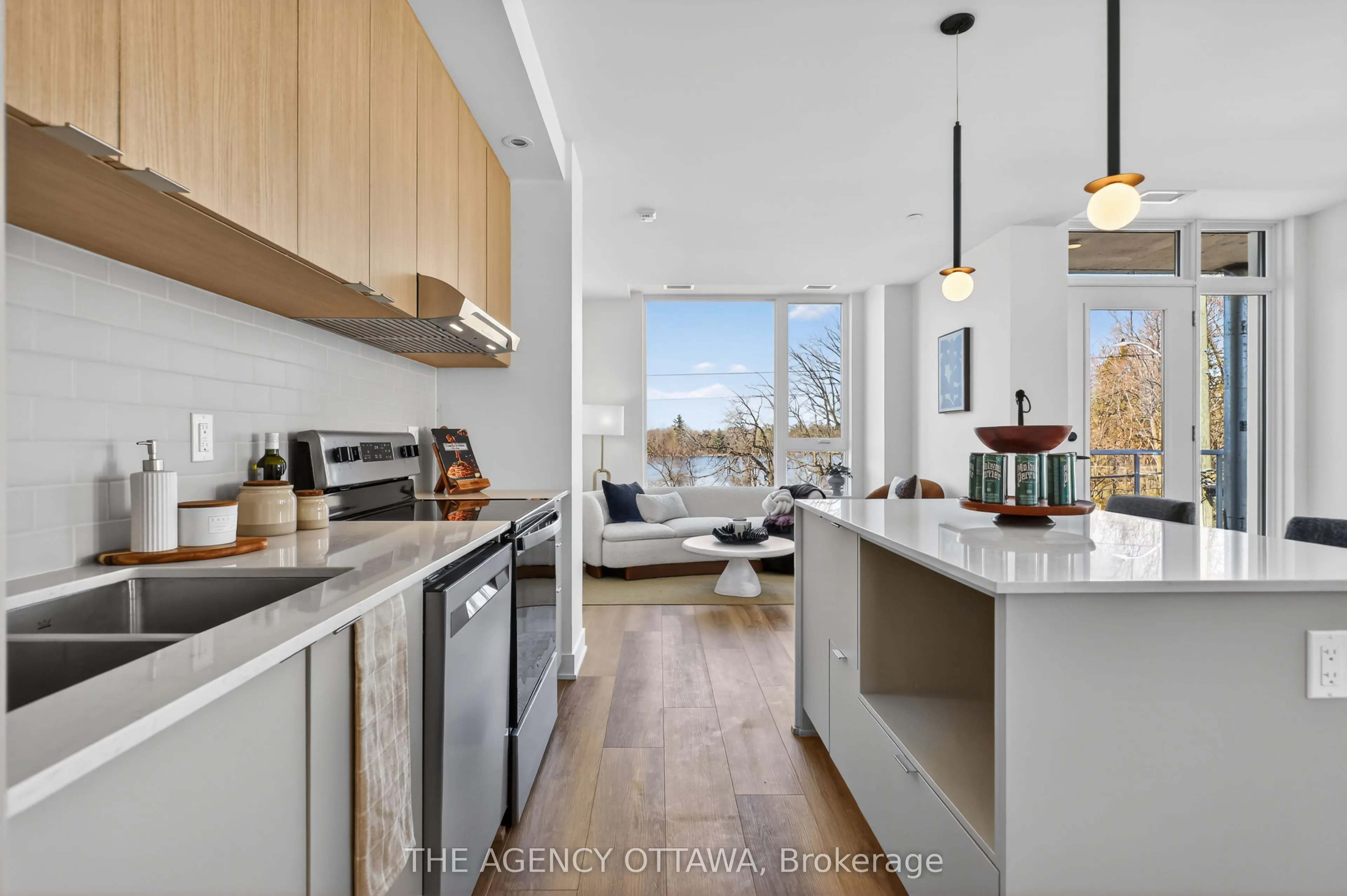 3085 Riverside Drive #209