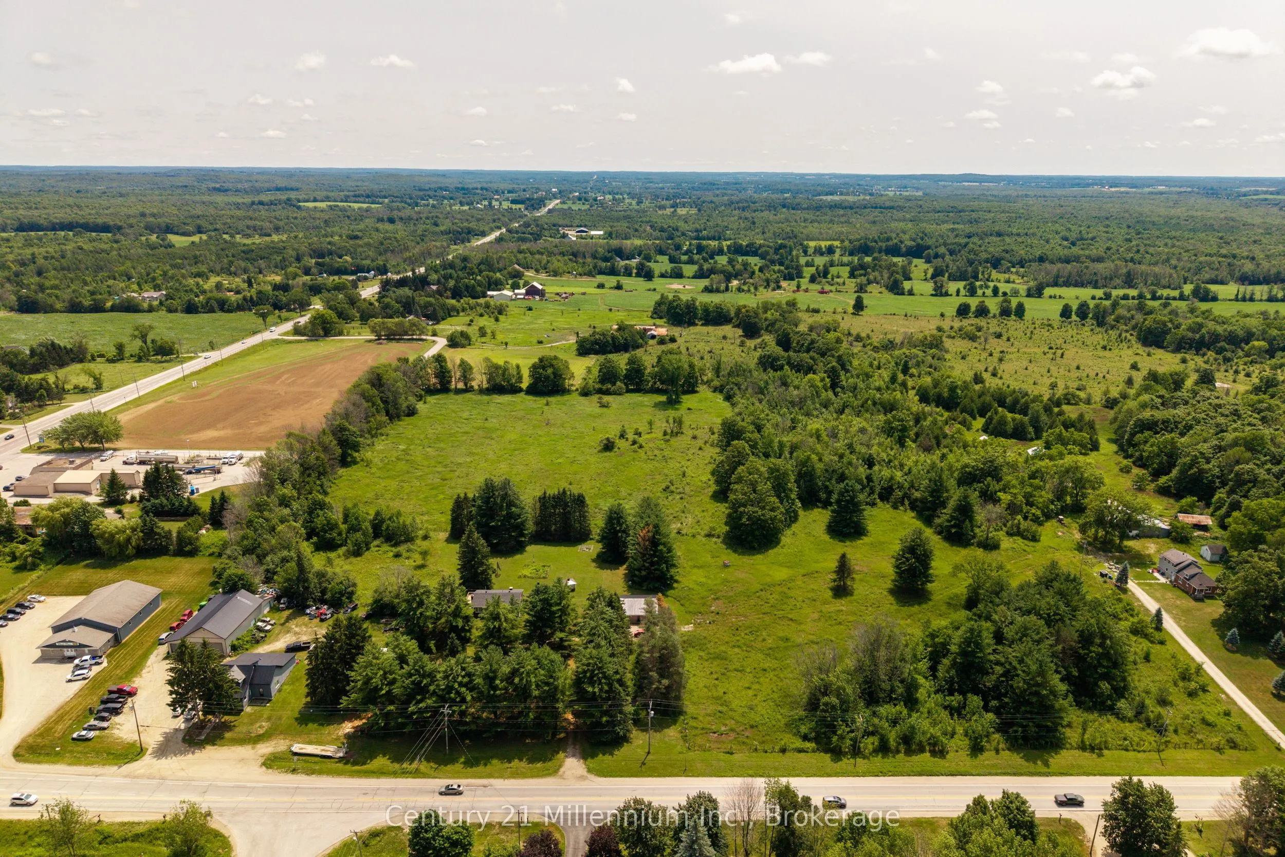 102768 Grey Rd 18 Road