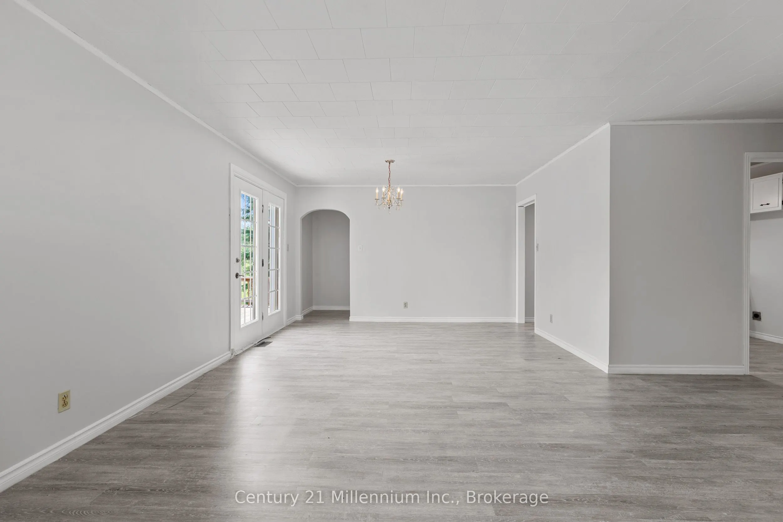 102768 Grey Rd 18 Road