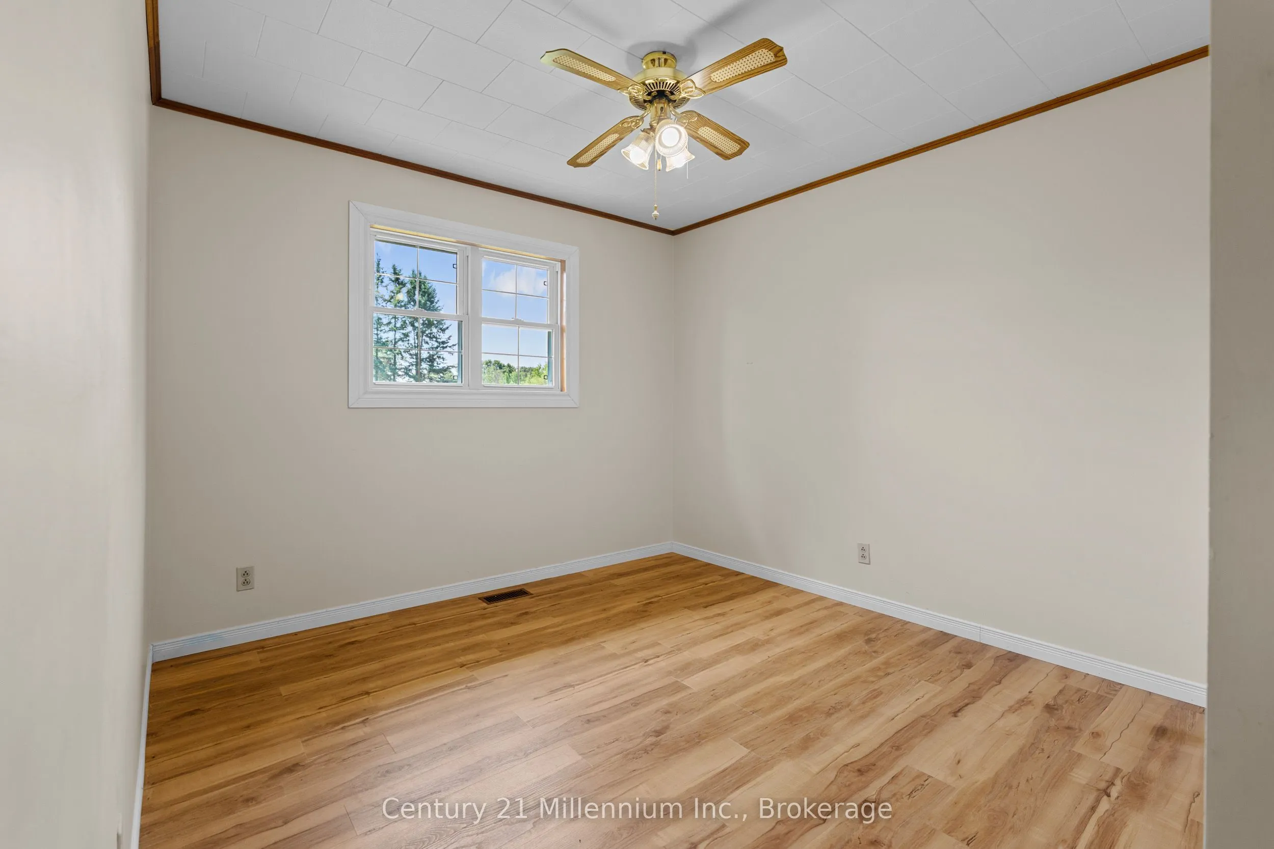 102768 Grey Rd 18 Road